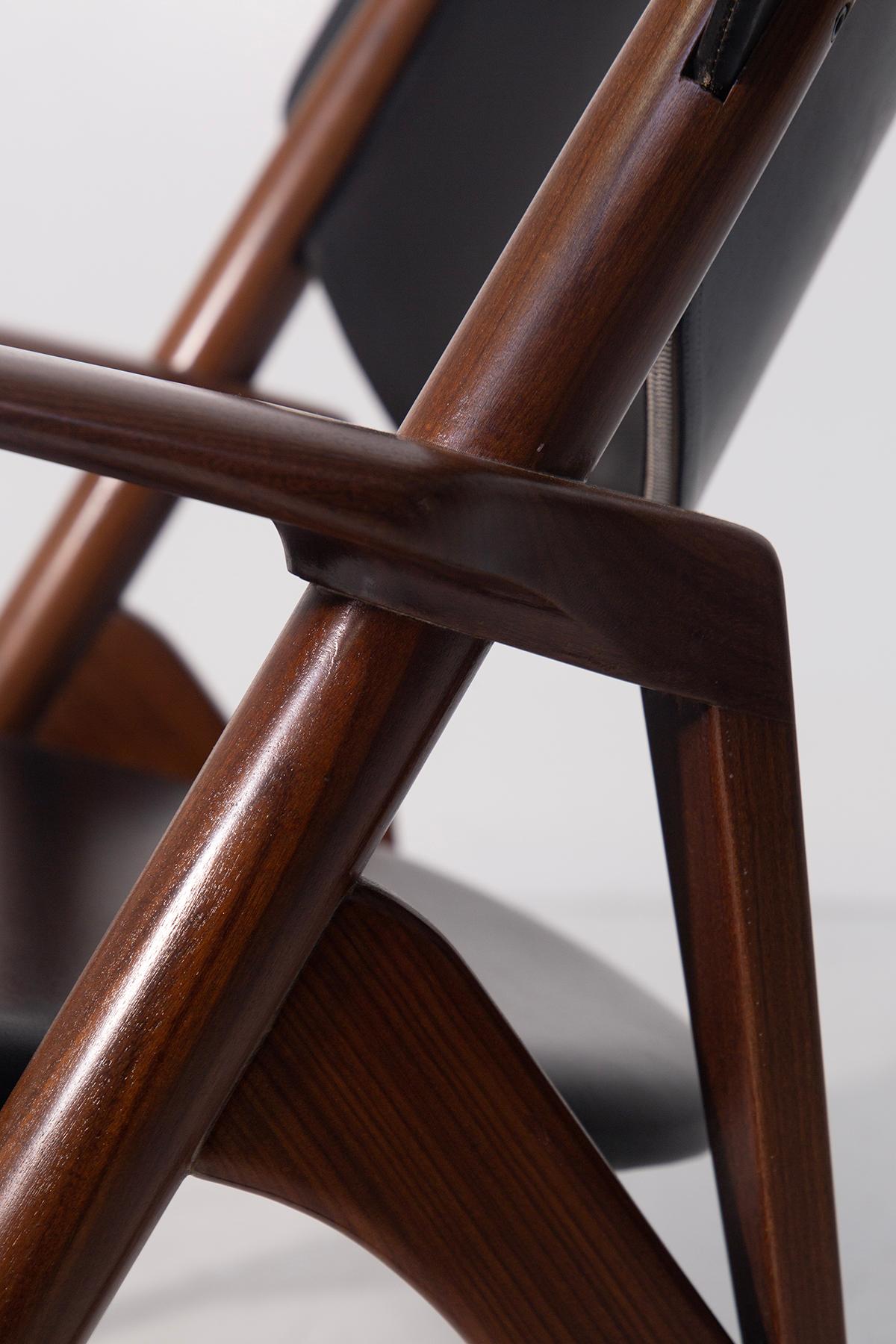 Pelle Hans Wegner pair of rare armchairs for DE PADOVA in black skay in vendita