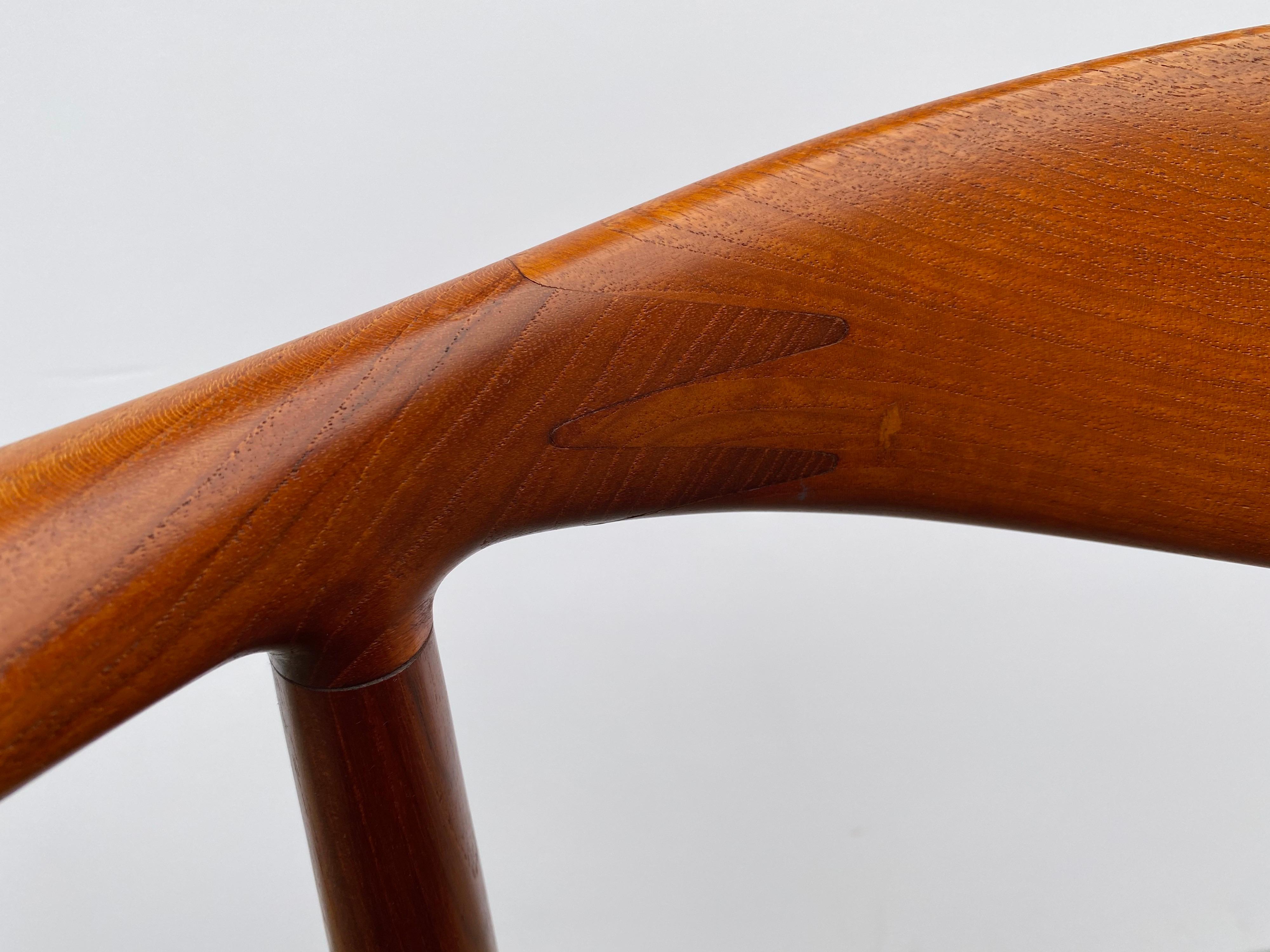 Mid-Century Modern Hans Wegner Pair of Round Chairs/ “The Chair” for Johannes Hansen