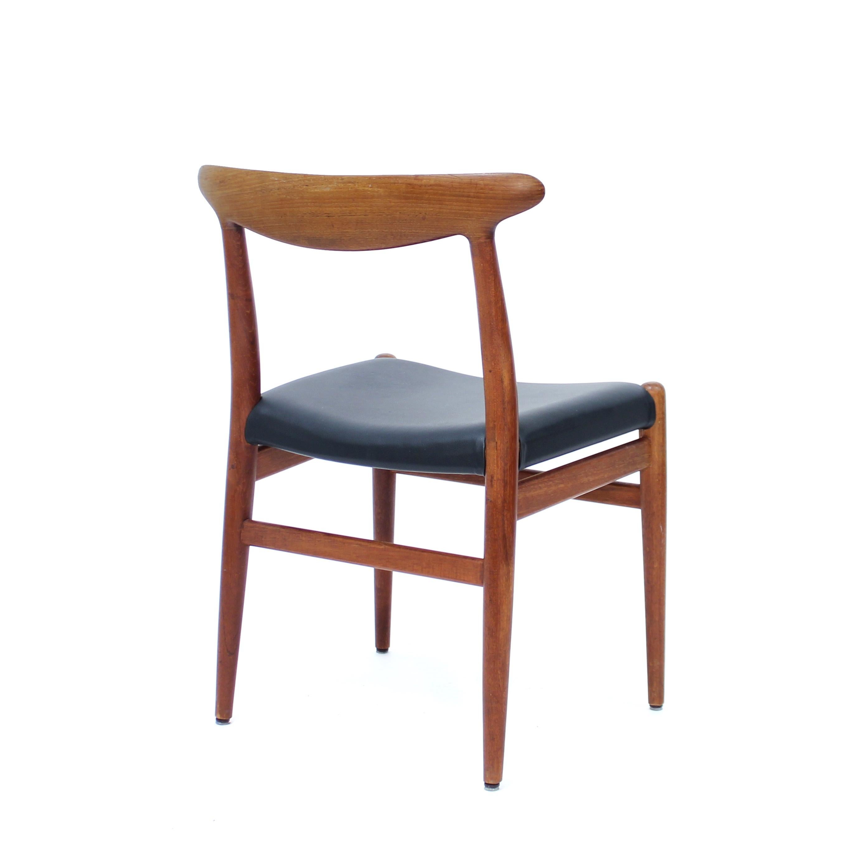 Paire de chaises de salle à manger Hans Wegner en teck et cuir, modèle W2 pour C.M. Madsen, 1 en vente 5
