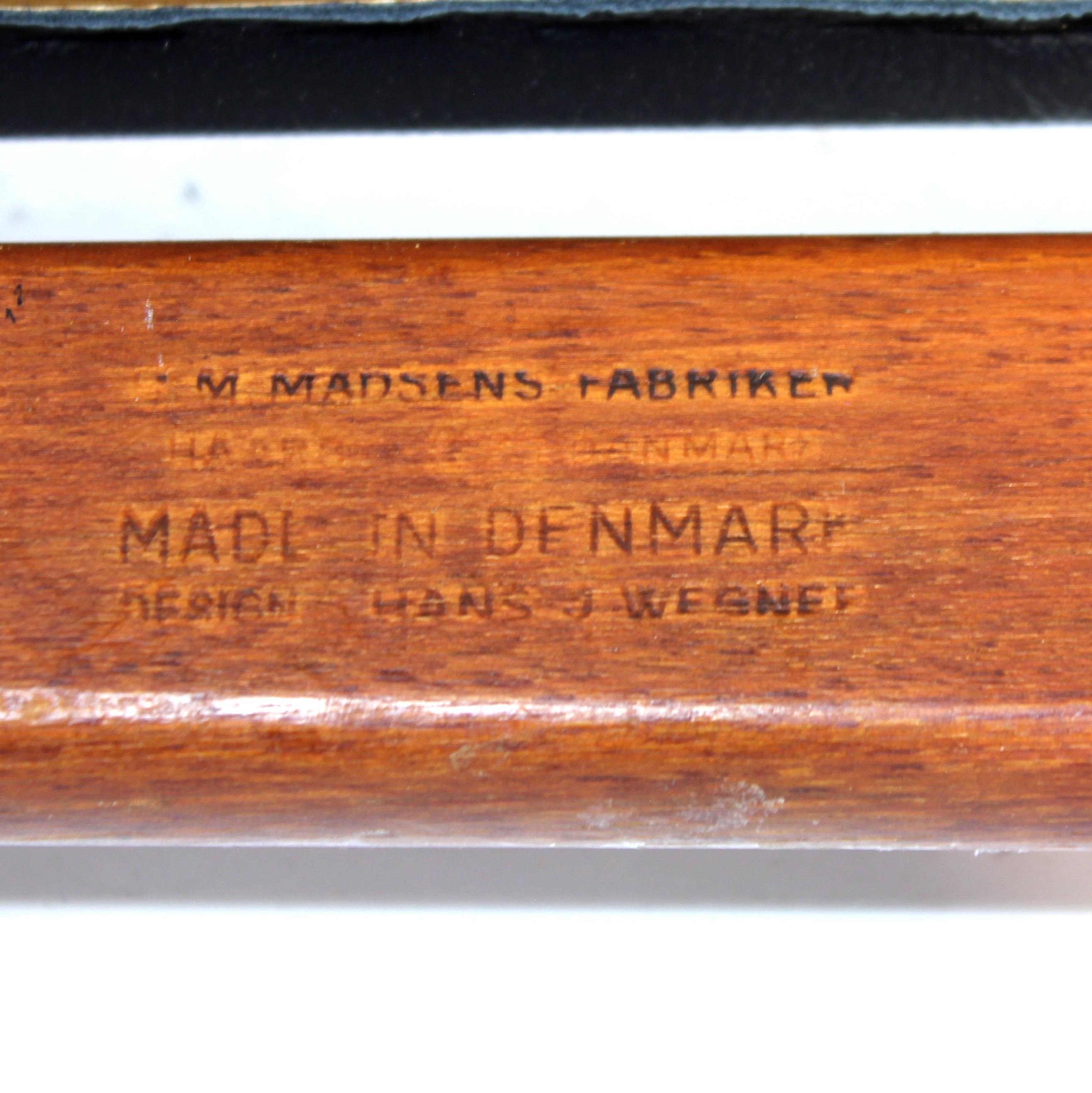 Paire de chaises de salle à manger Hans Wegner en teck et cuir, modèle W2 pour C.M. Madsen, 1 en vente 8