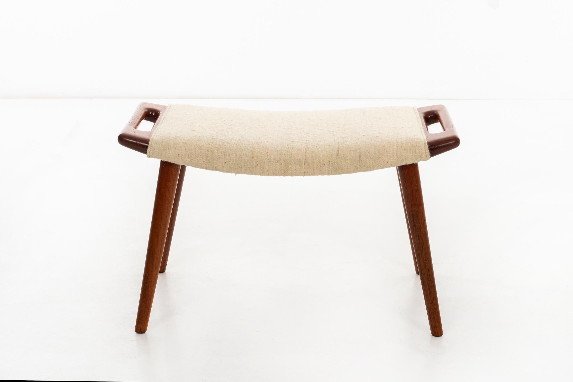 Hans Wegner Papa Bear Chair, Handwoven Vintage Fabric 1