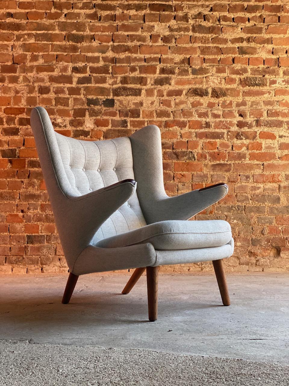 Mid-Century Modern Hans Wegner Papa Bear Lounge Chair Bamsestol Model AP19, Denmark, 1959