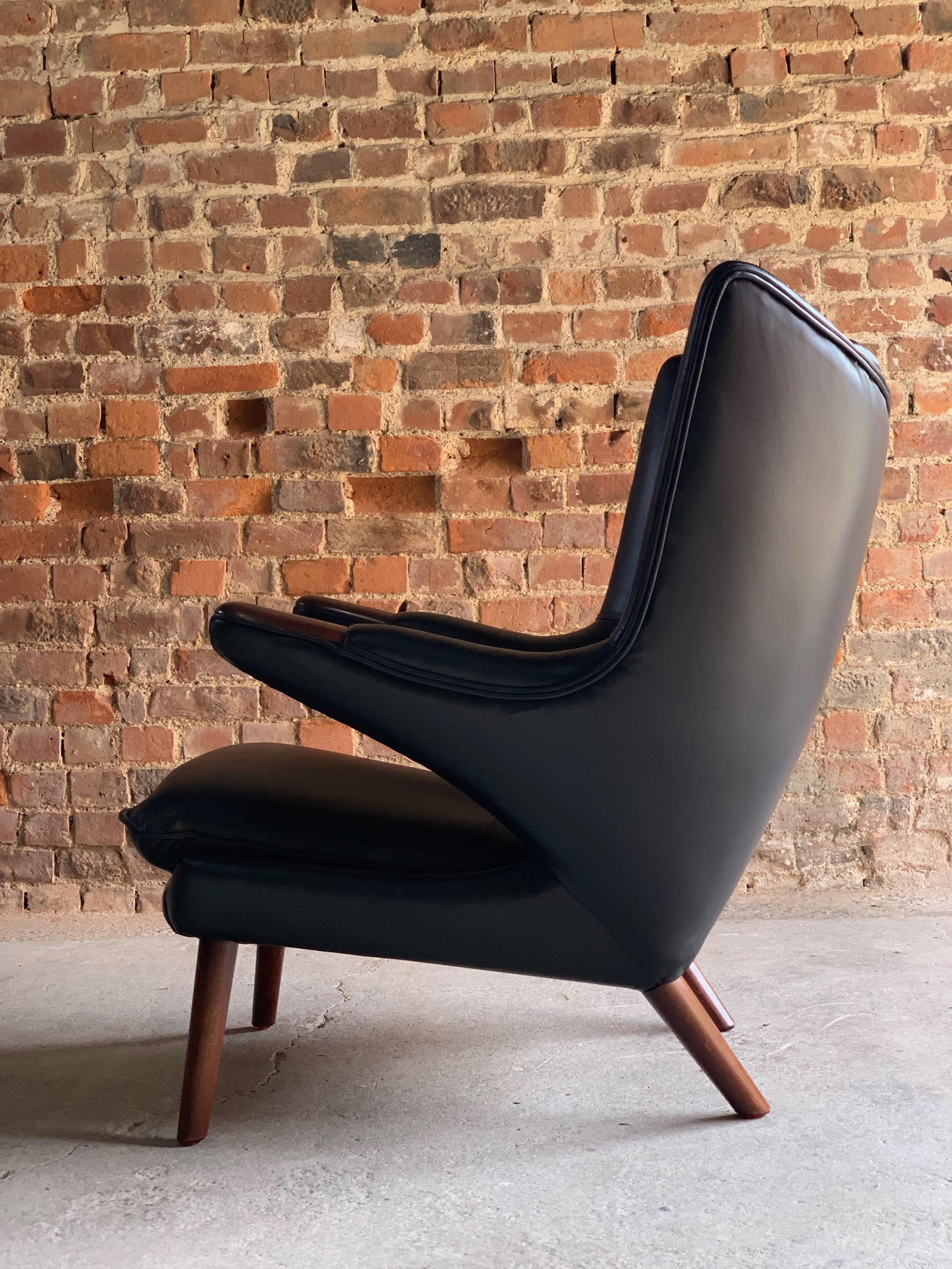 Mid-Century Modern Hans Wegner Papa Bear Lounge Chair Black Leather Model AP19 Denmark, 1963