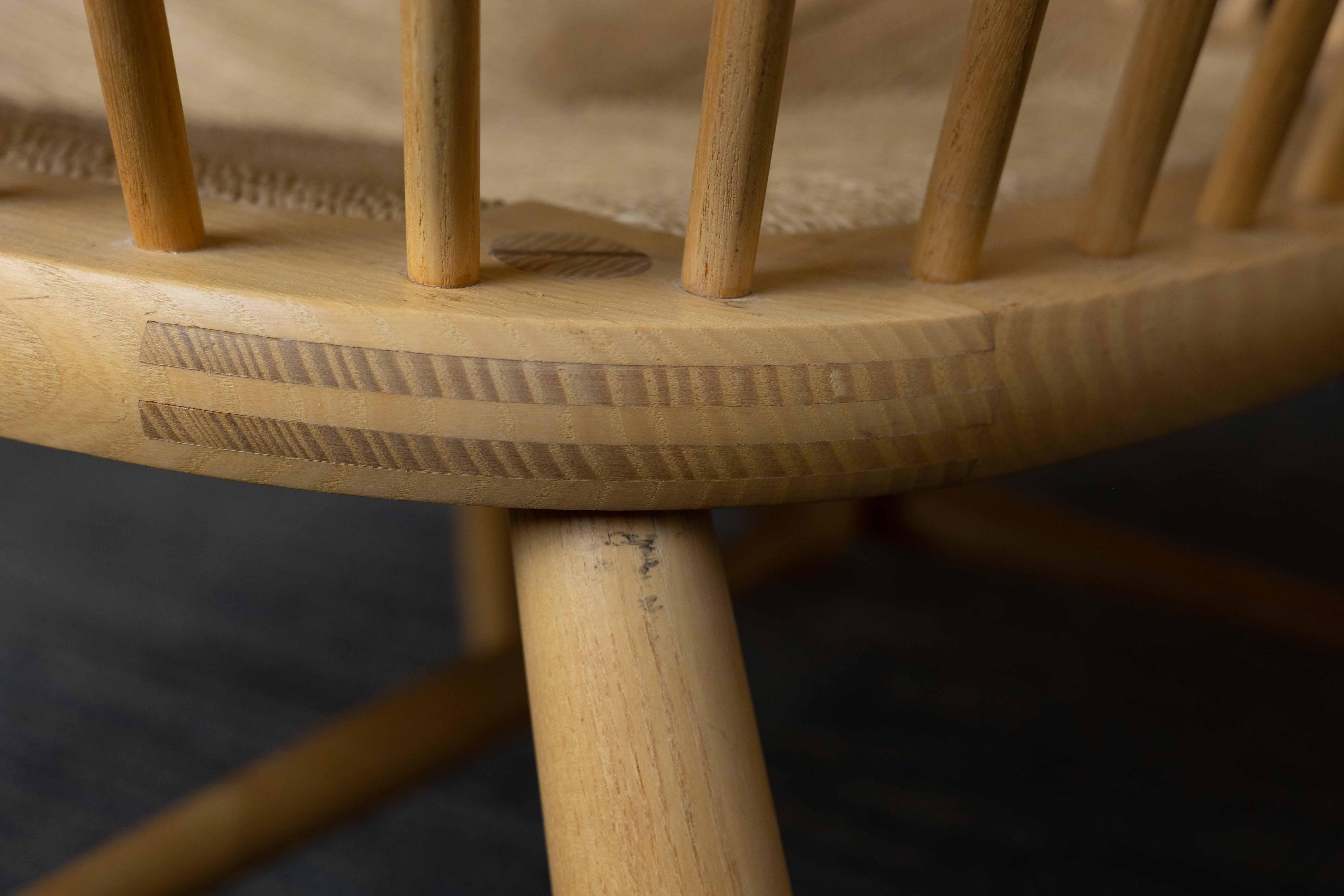 Silla pavo real Hans Wegner en venta 3
