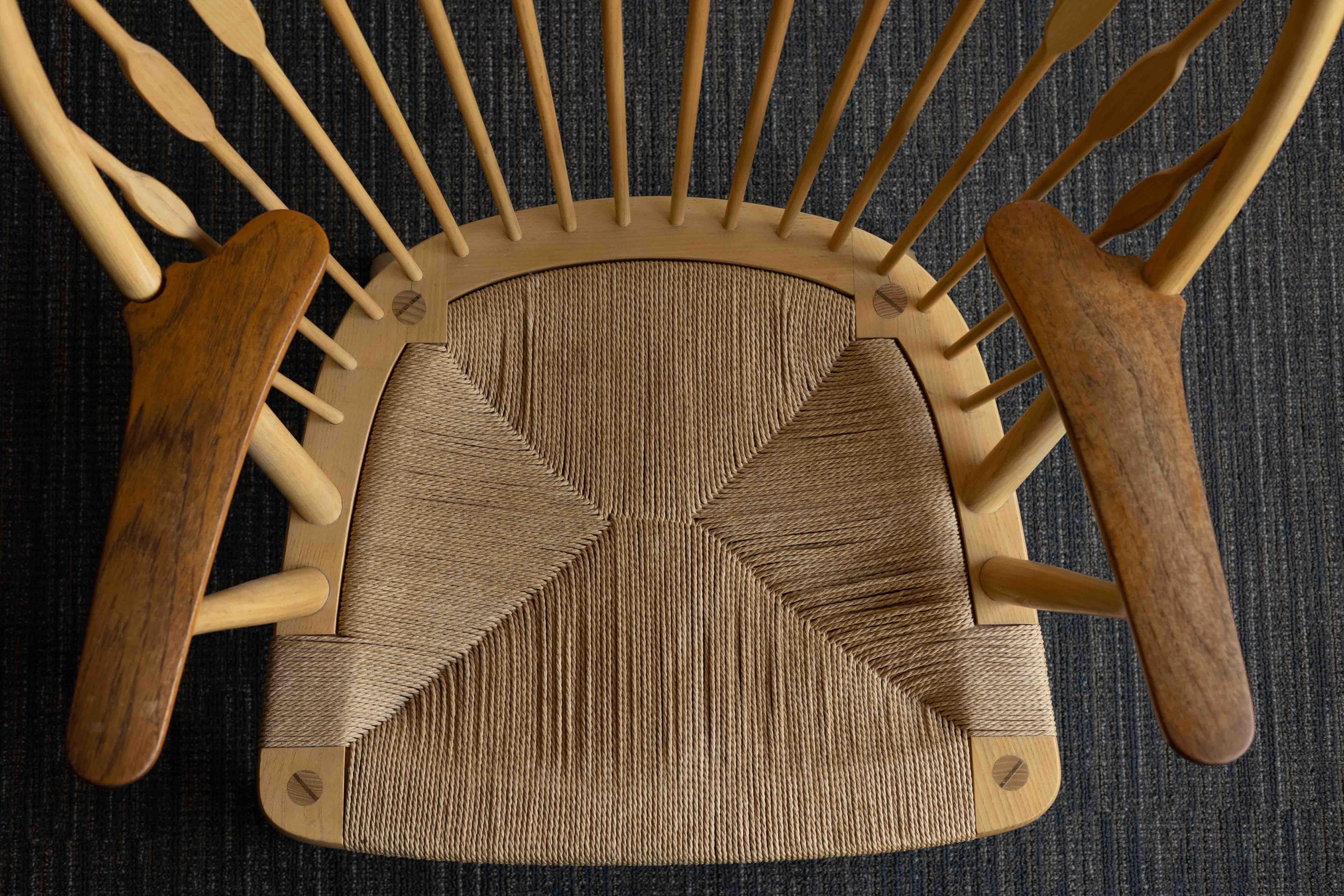 Hans Wegner fauteuil paon Bon état - En vente à Fort Lauderdale, FL