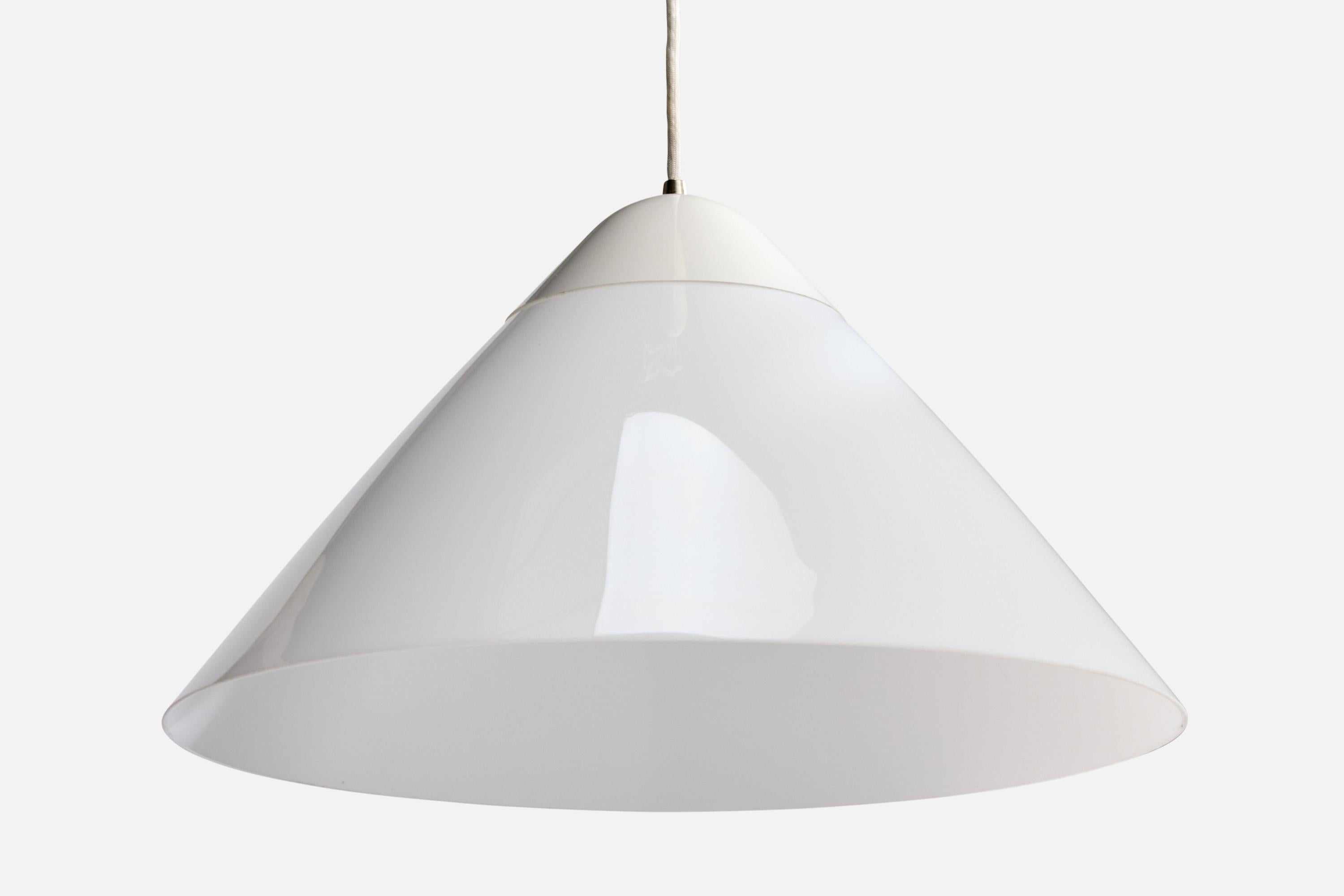 Hans Wegner, Lampada a sospensione, acrilico, metallo, Danimarca, anni '70 In condizioni buone in vendita a High Point, NC