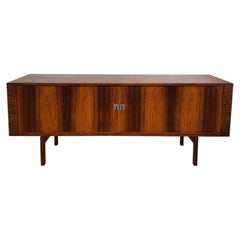 Hans Wegner per Ry Mobler, credenza RY25 in palissandro
