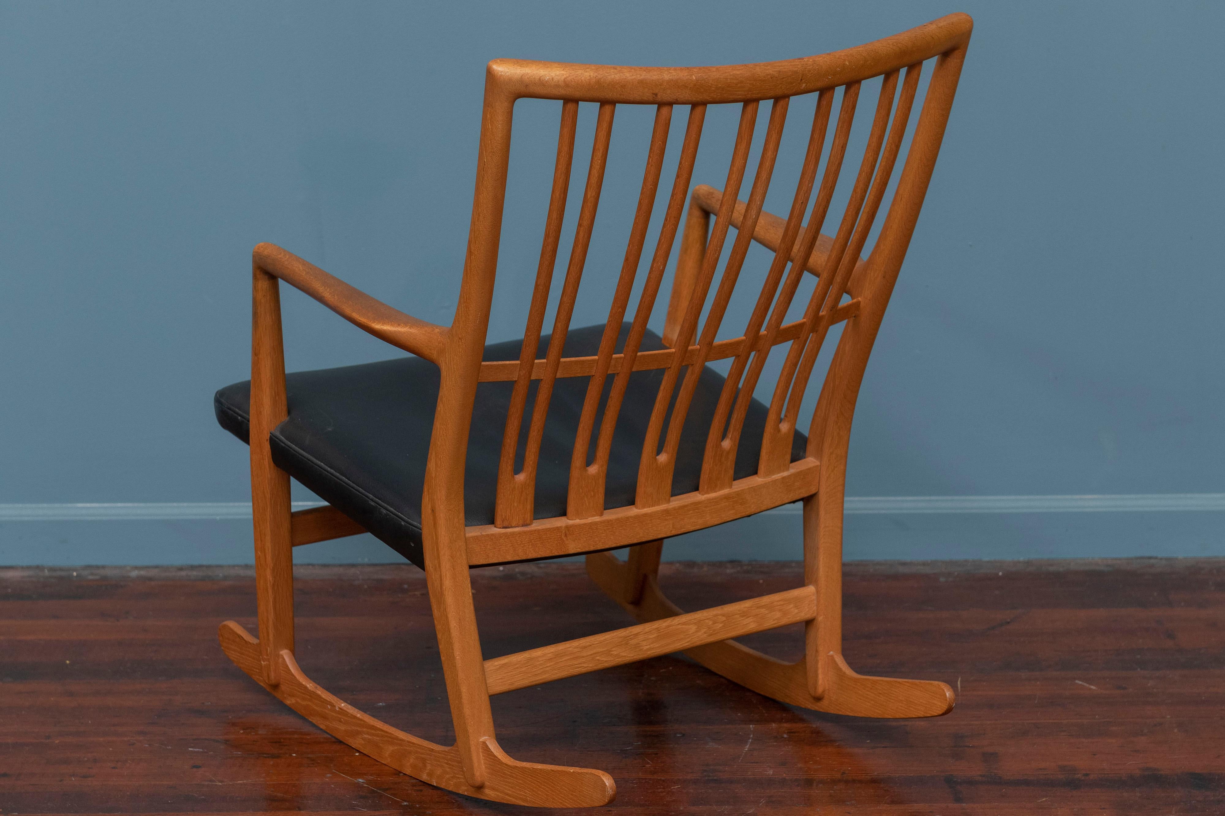 Leather Hans Wegner Rocking Chair ML-33 for Mikael Laursen