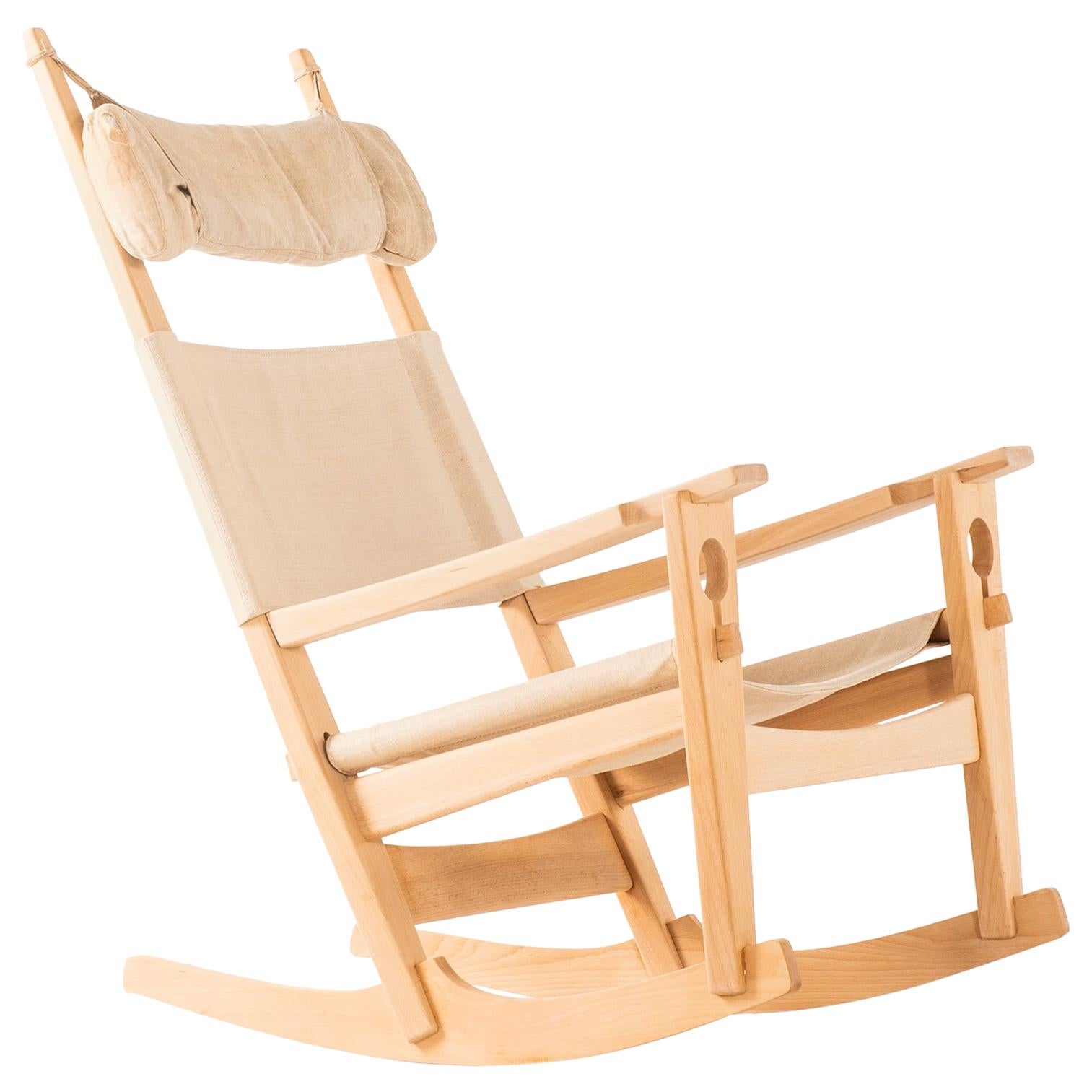 Hans Wegner Rocking Chair Model GE-273 Produced by GETAMA in Denmark