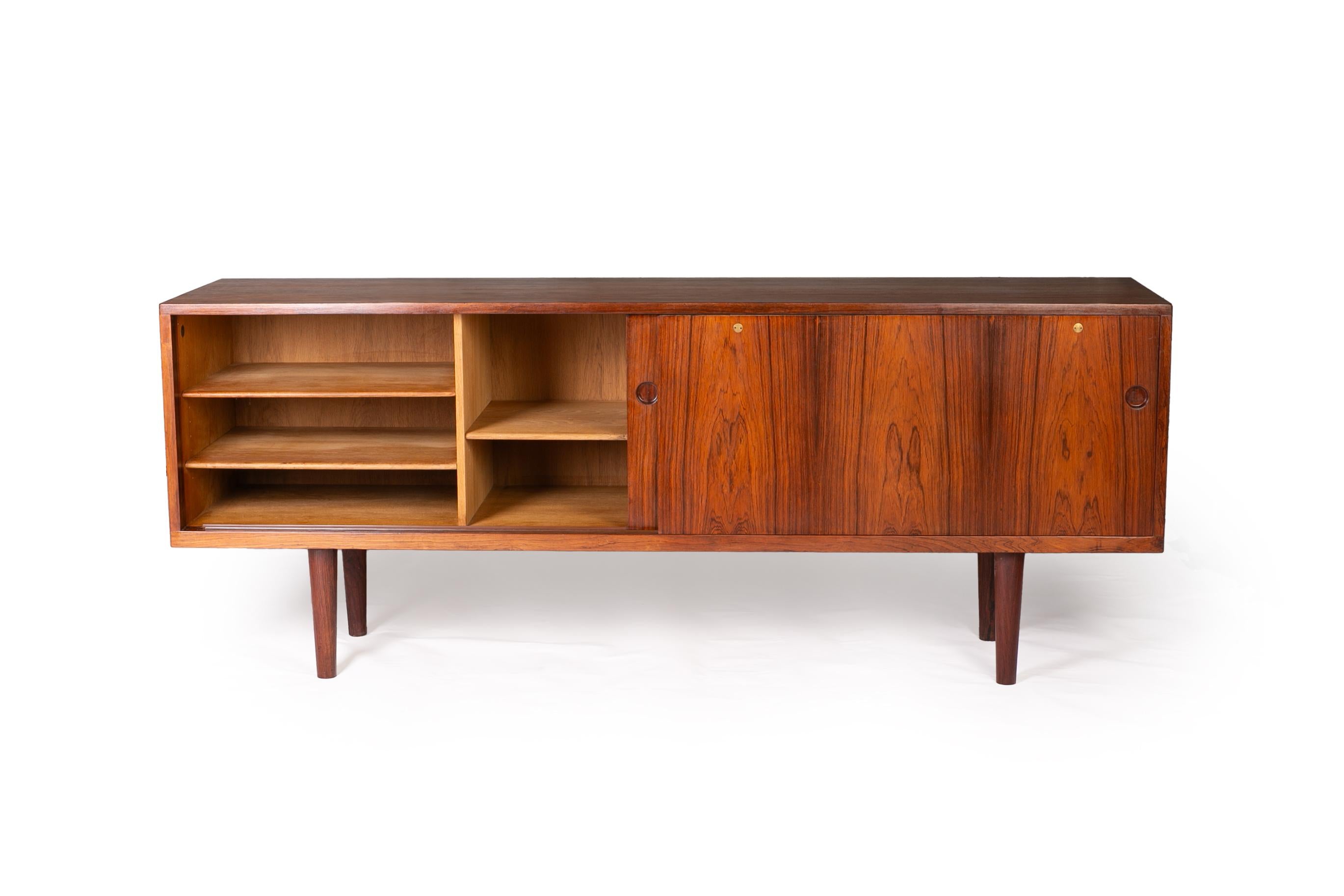 Hans Wegner Danish Mid Century Rosewood Sideboard For Sale 4