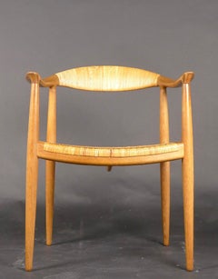 Hans Wegner, Chaise ronde JH501, chêne et rotin, fabriqué par Johannes Hansen, Danemark