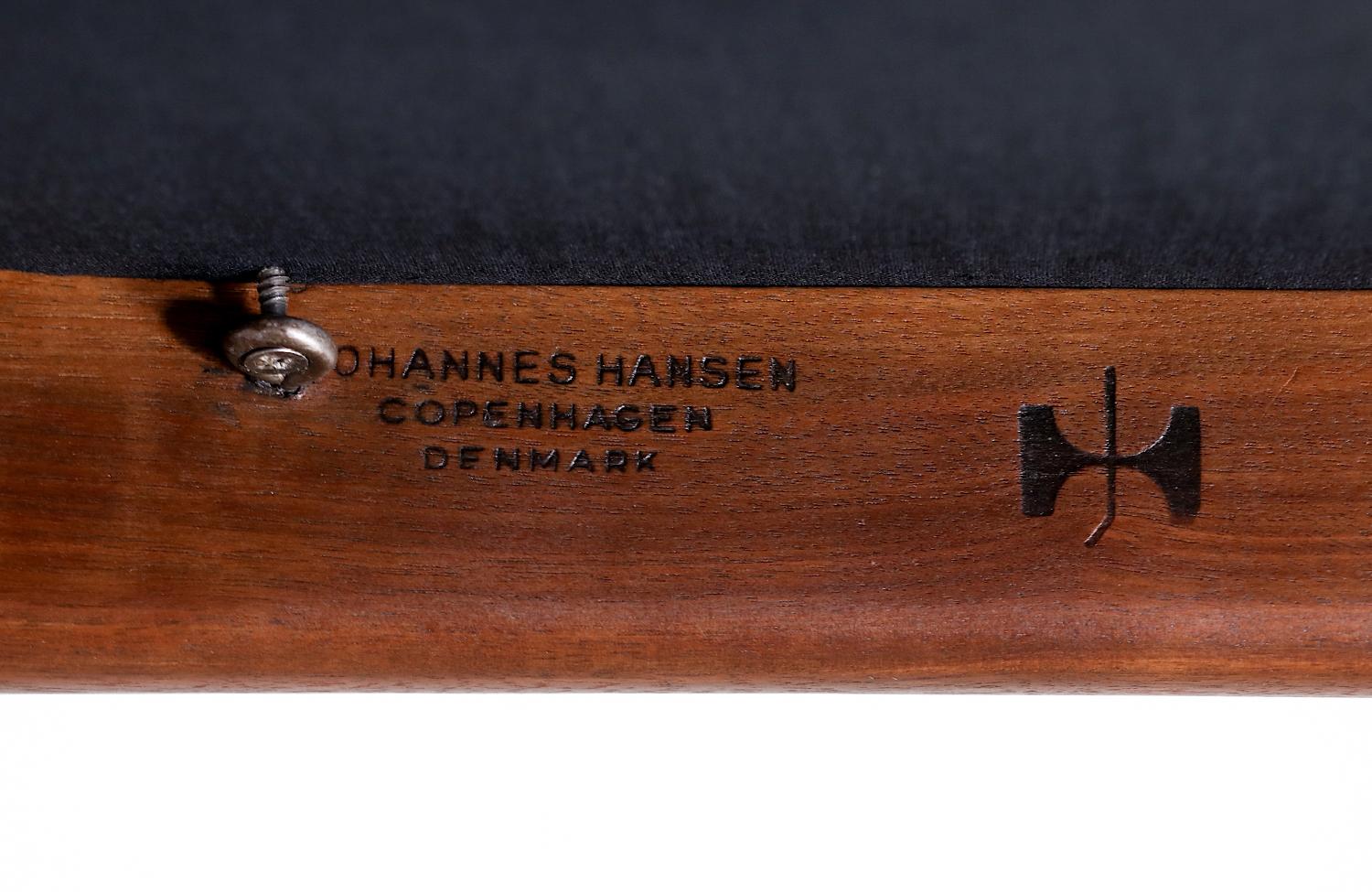 Hans Wegner “Round” Sculpted Walnut & Leather Armchair for Johannes Hansen 6