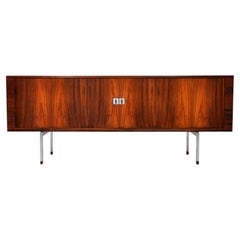 Enfilade en bois de rose RY-25 de Hans Wegner pour Ry Mobler