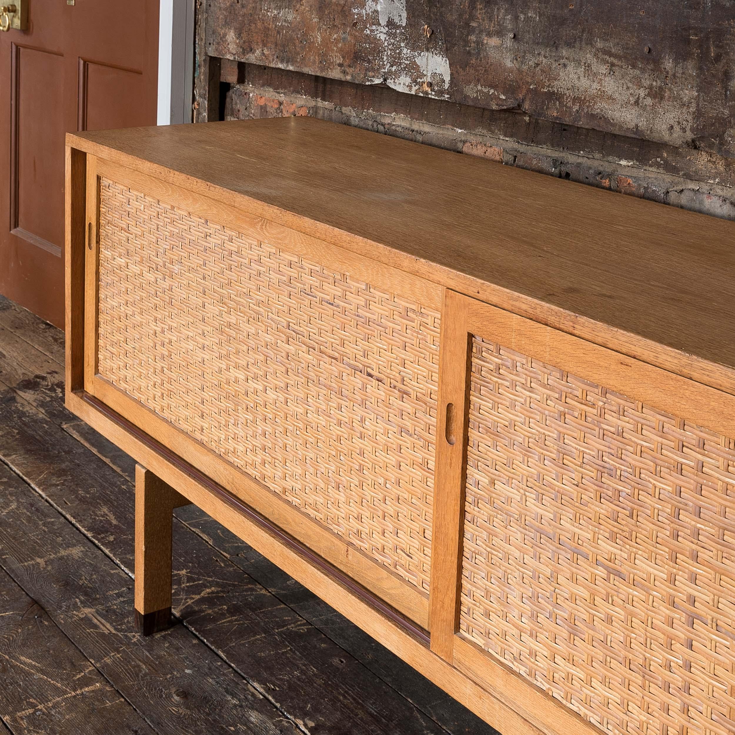 Hans Wegner RY26 Sideboard by RY Møbler For Sale 6