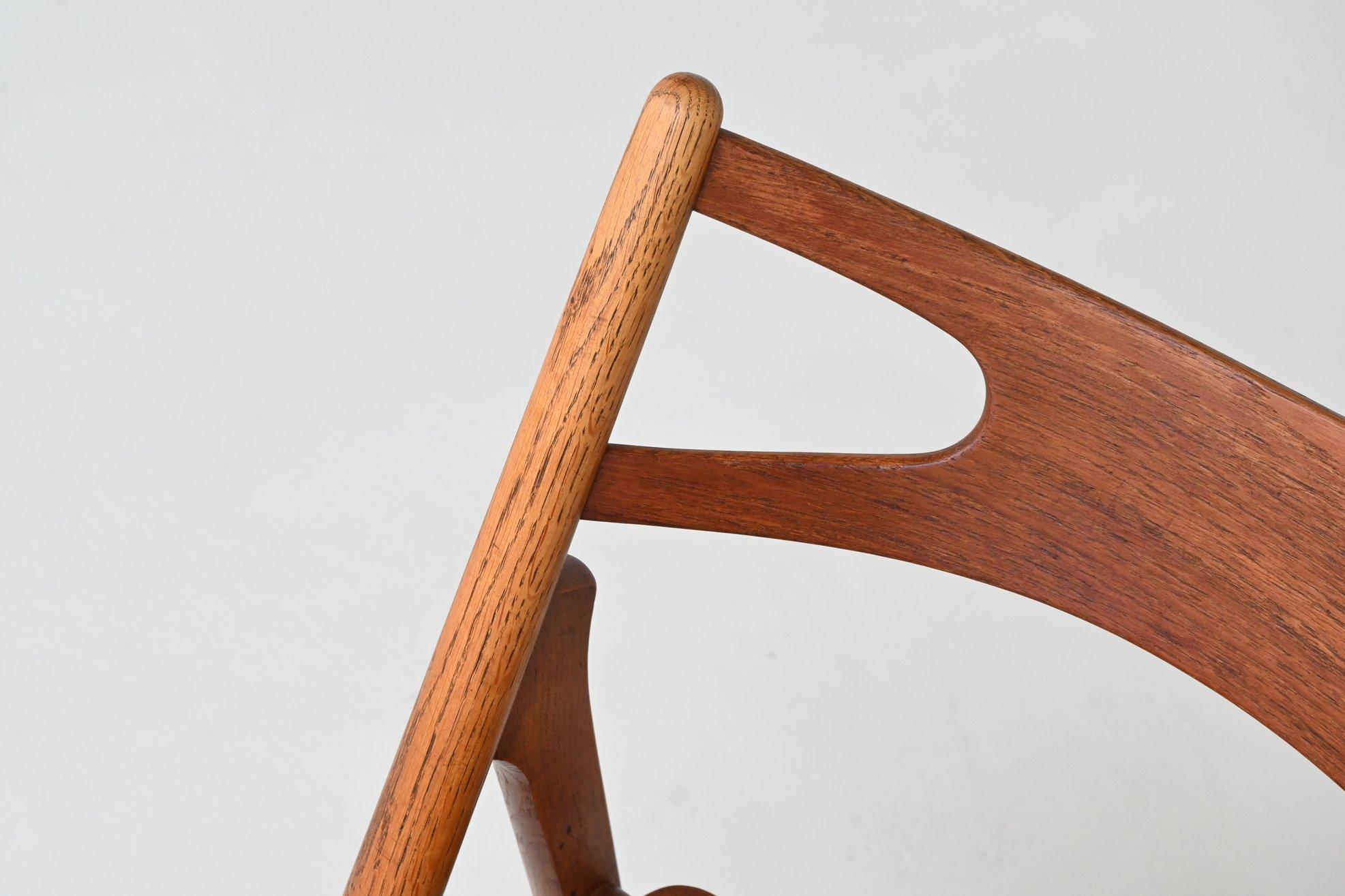 Hans Wegner Sawbuck CH29 dining chairs Carl Hansen & Son Denmark 1952 For Sale 9