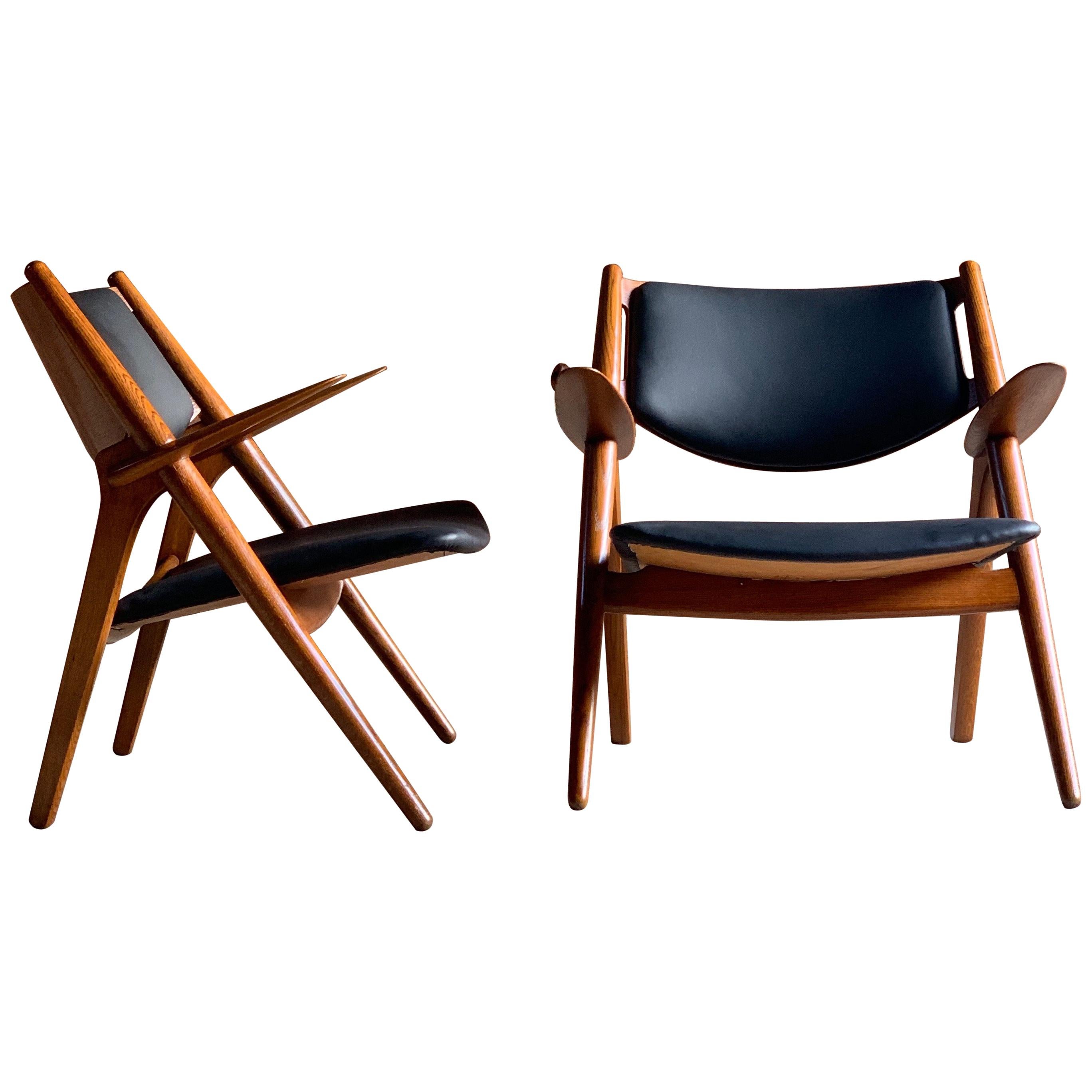 Hans Wegner Sawbuck Chairs Pair Model CH-28 by Carl Hansen 1950s