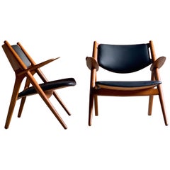 Hans Wegner Sawbuck Chairs Pair Model CH-28 by Carl Hansen 1950s