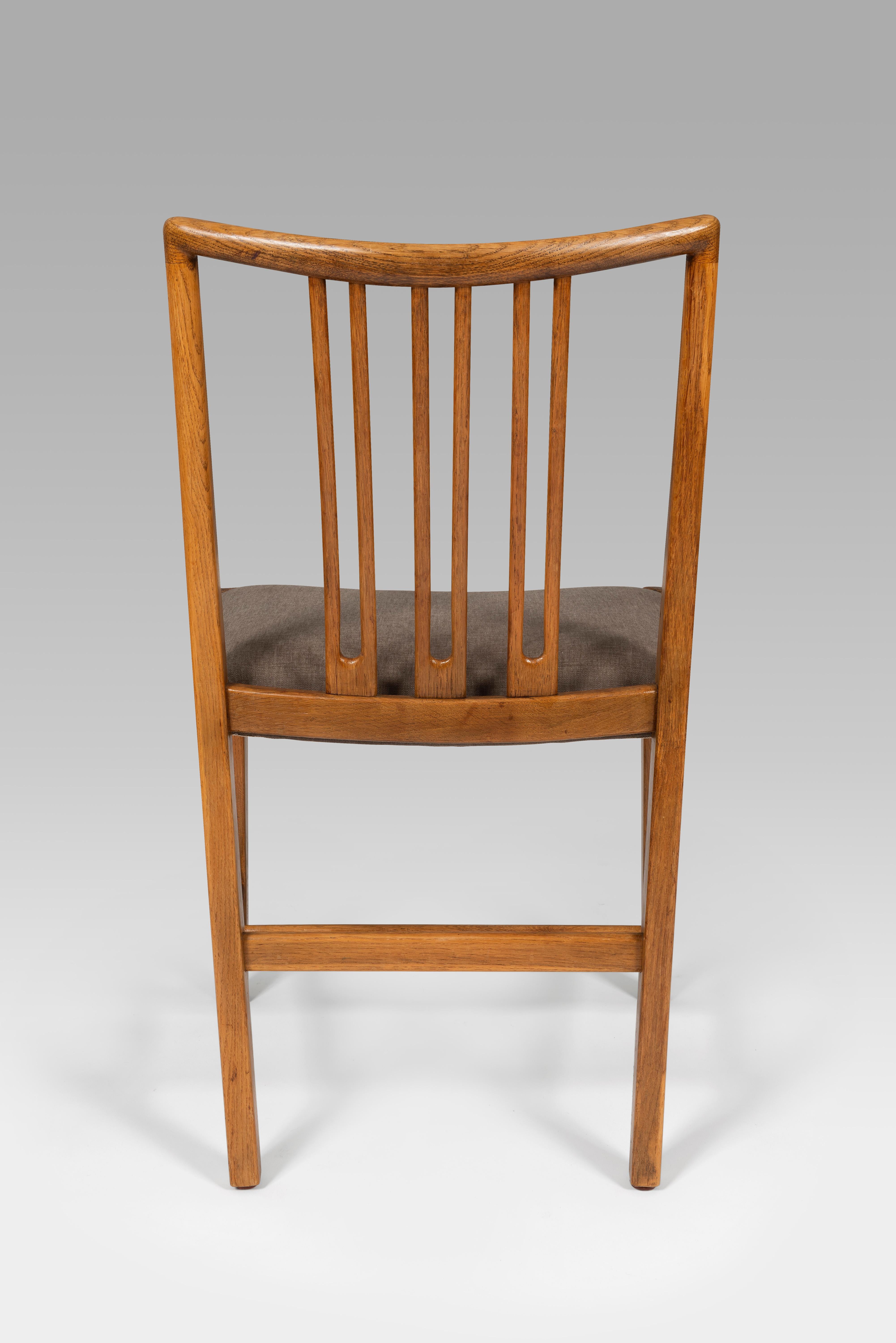 Early production of Hans Wegner. These chairs were produced by woodcarver Mikael Laursen in Aarhus between 1940-1965. He also made a rocking chair with the same design found in Wegner just one good chair by Christian Holmsted Olesen p. 109.
Set of