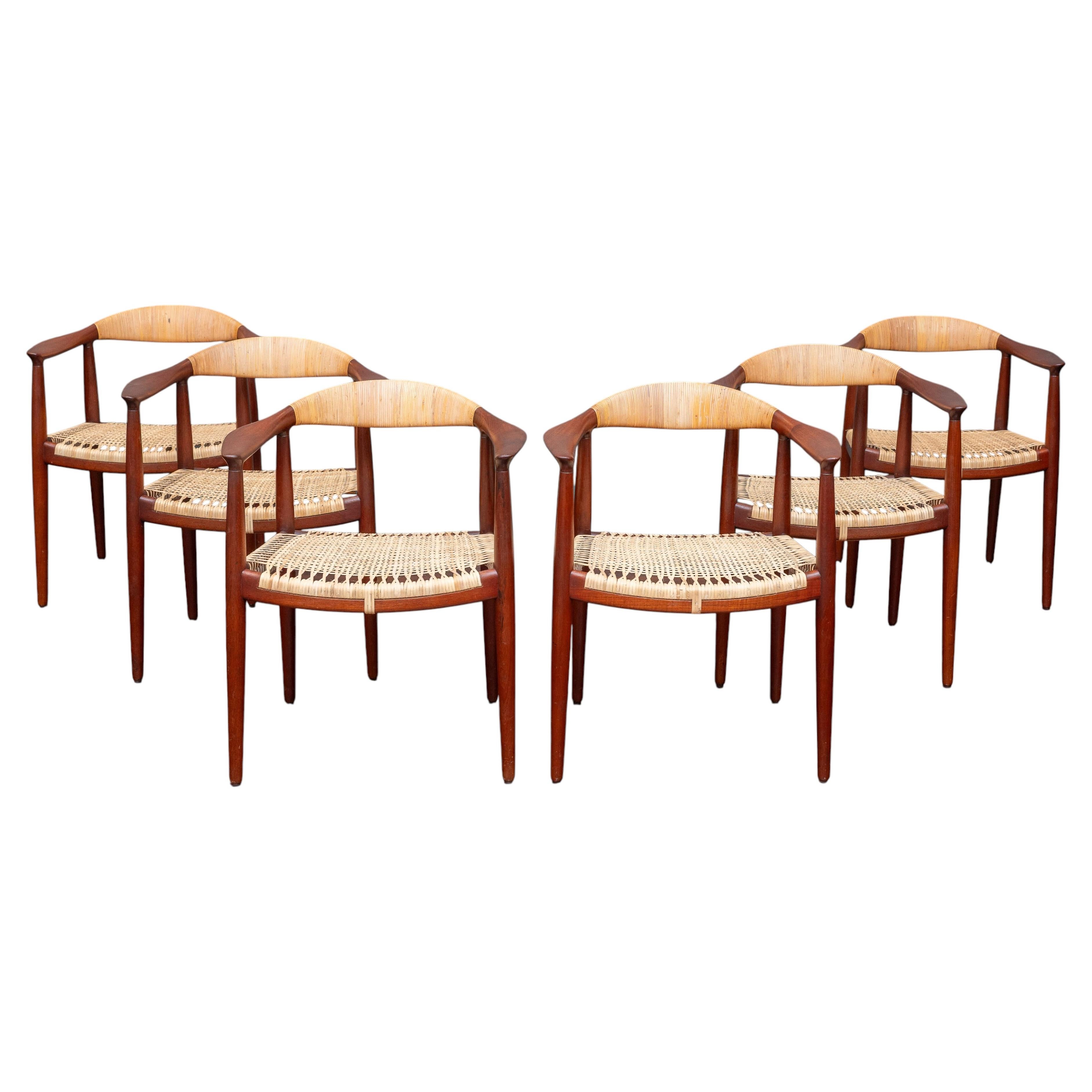 Hans Wegner - Ensemble de six chaises de salle à manger "The Chair", Model JH 501