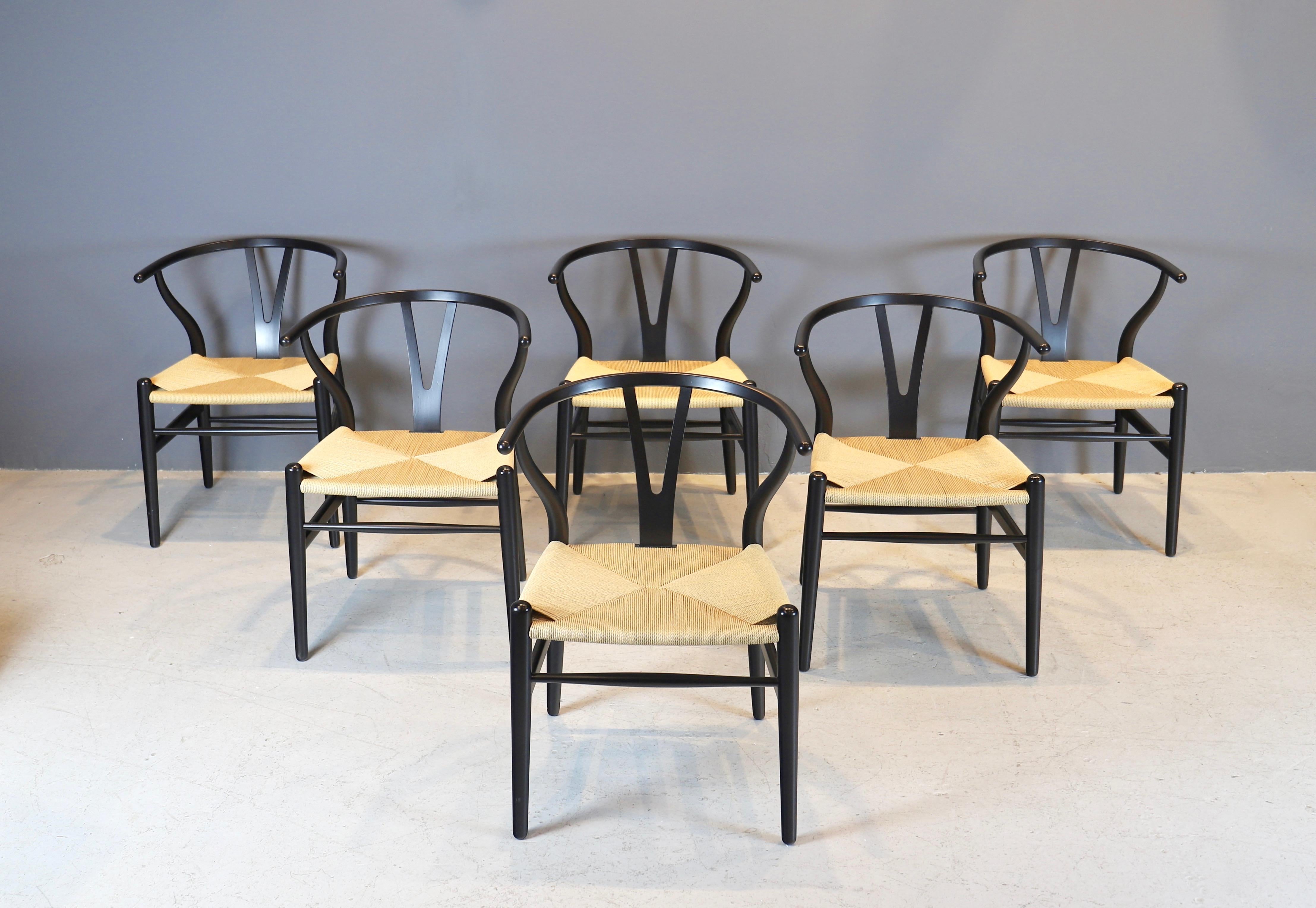 Set of six iconic 