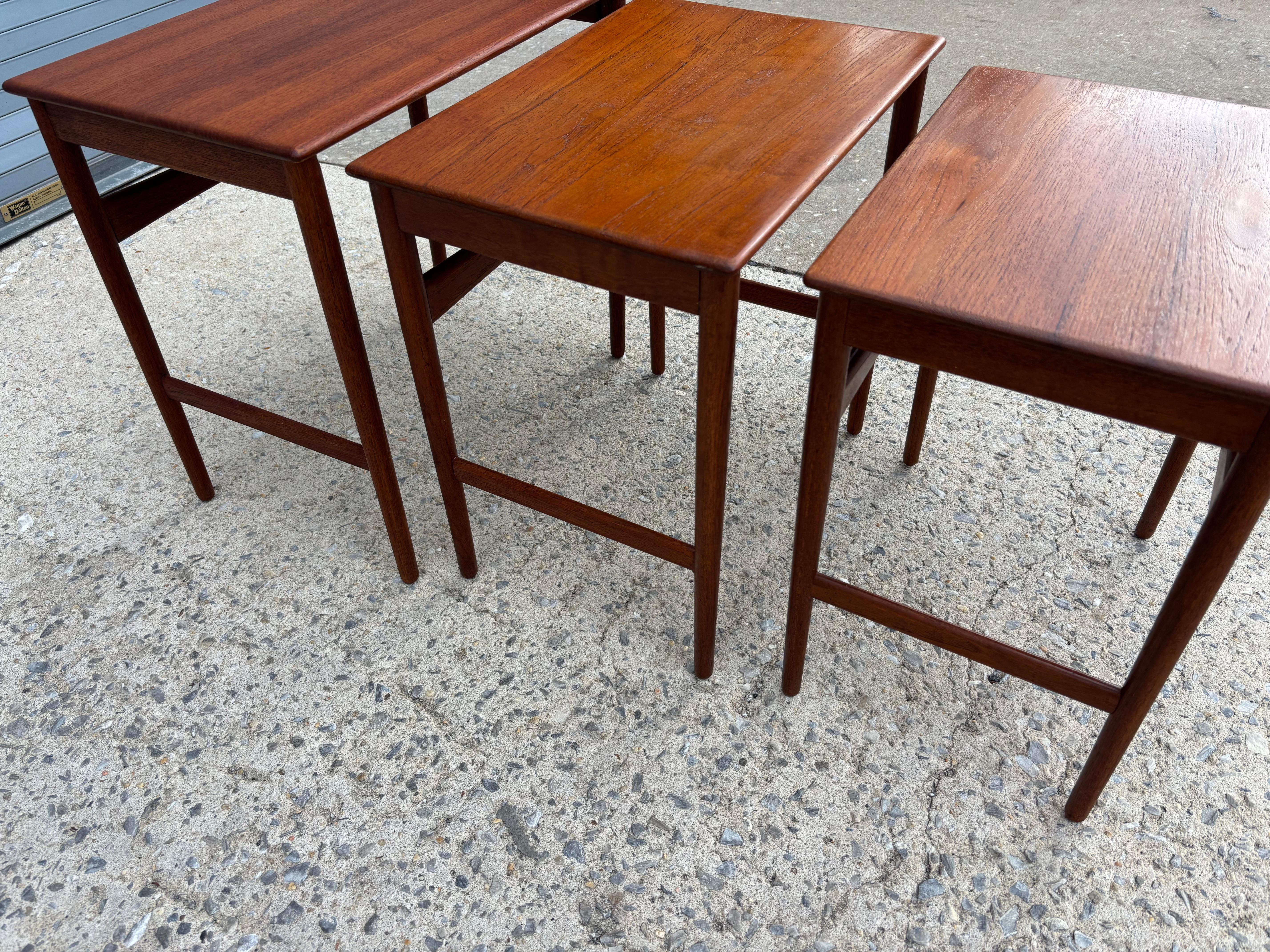 20th Century Hans Wegner Set of Teak Nesting Tables for Andreas Tuck For Sale