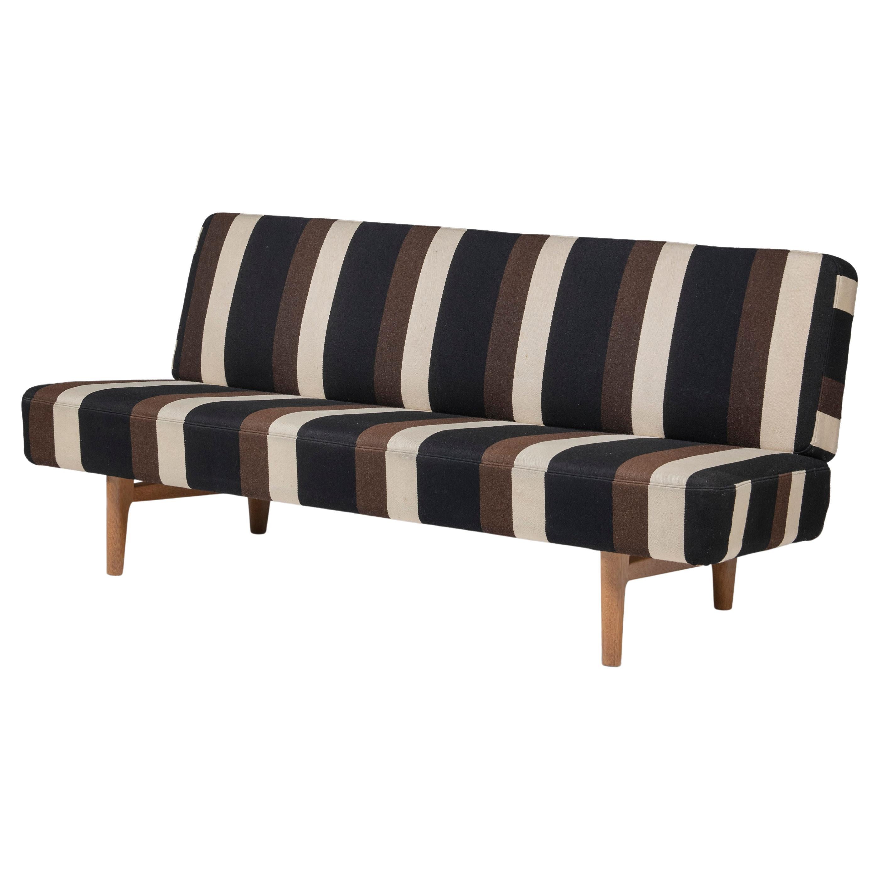 Hans Wegner Settee