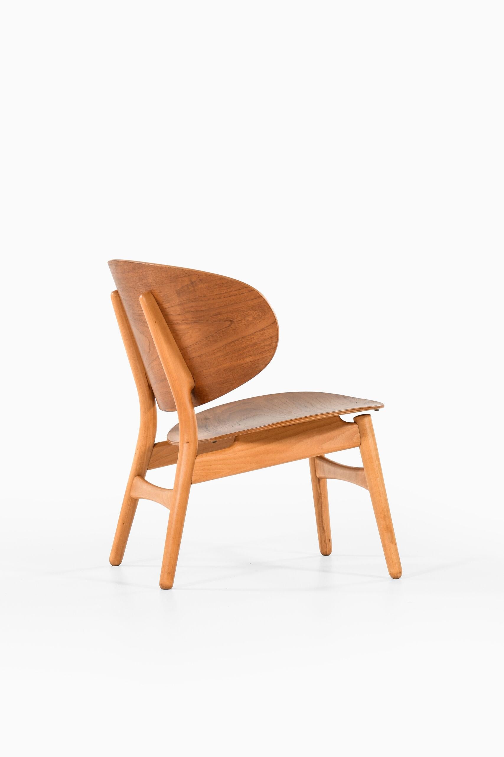 Mid-20th Century Hans Wegner Shell Easy Chair Model 1936 Produced by Fritz Hansen in Denmark