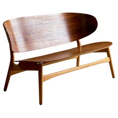 Hans Wegner Shell Settee Model 1935 by Fritz Hansen, Denmark, 1950