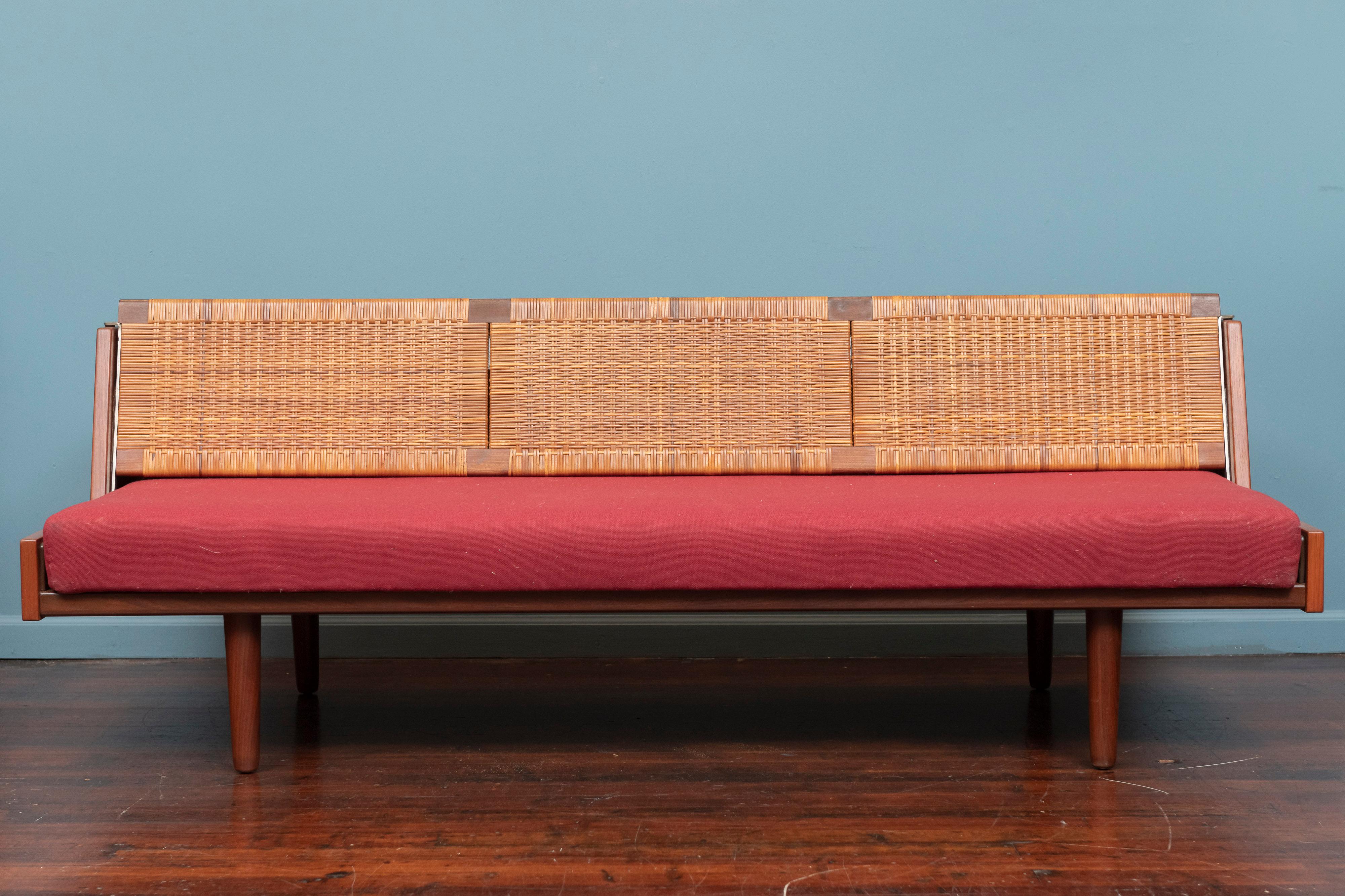 Sofá-cama Hans Wegner para GETAMA Escandinavo moderno en venta