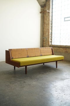 Hans Wegner Sofa Daybed Model GE7 in Teak and Cane 1960's for Getama