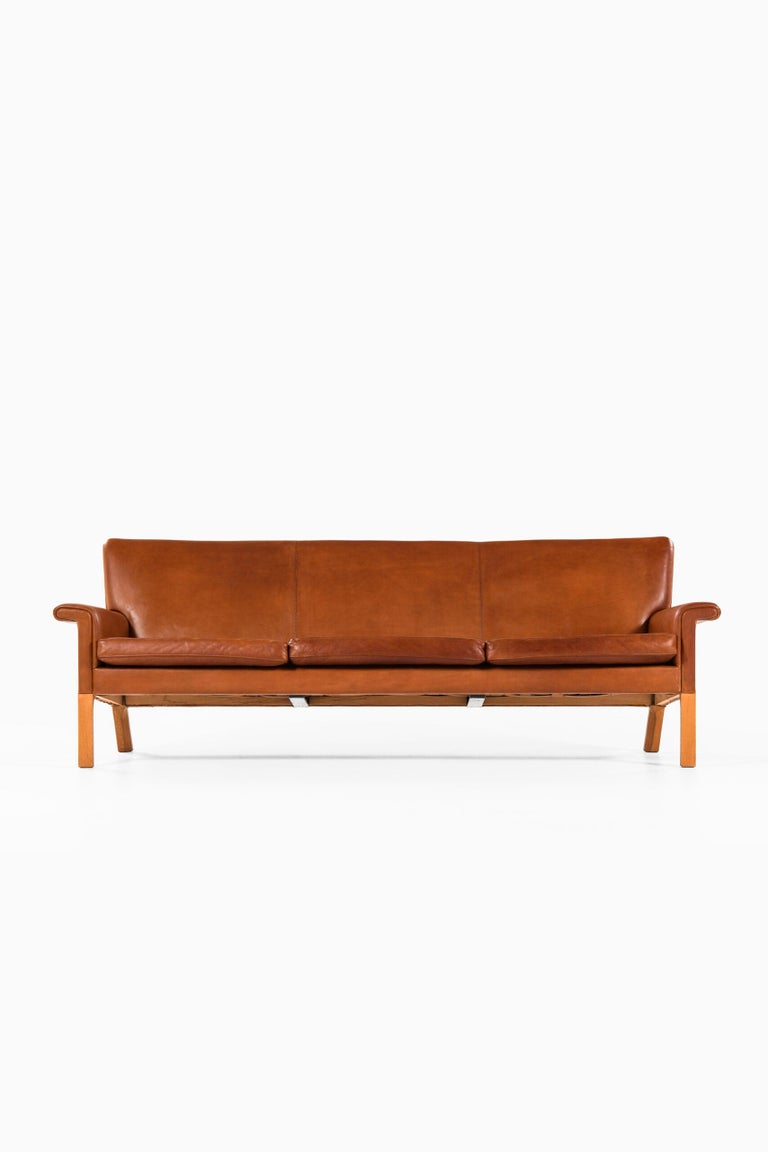 Very rare sofa model AP-64 designed by Hans Wegner. Produced by AP-Stolen in Denmark.