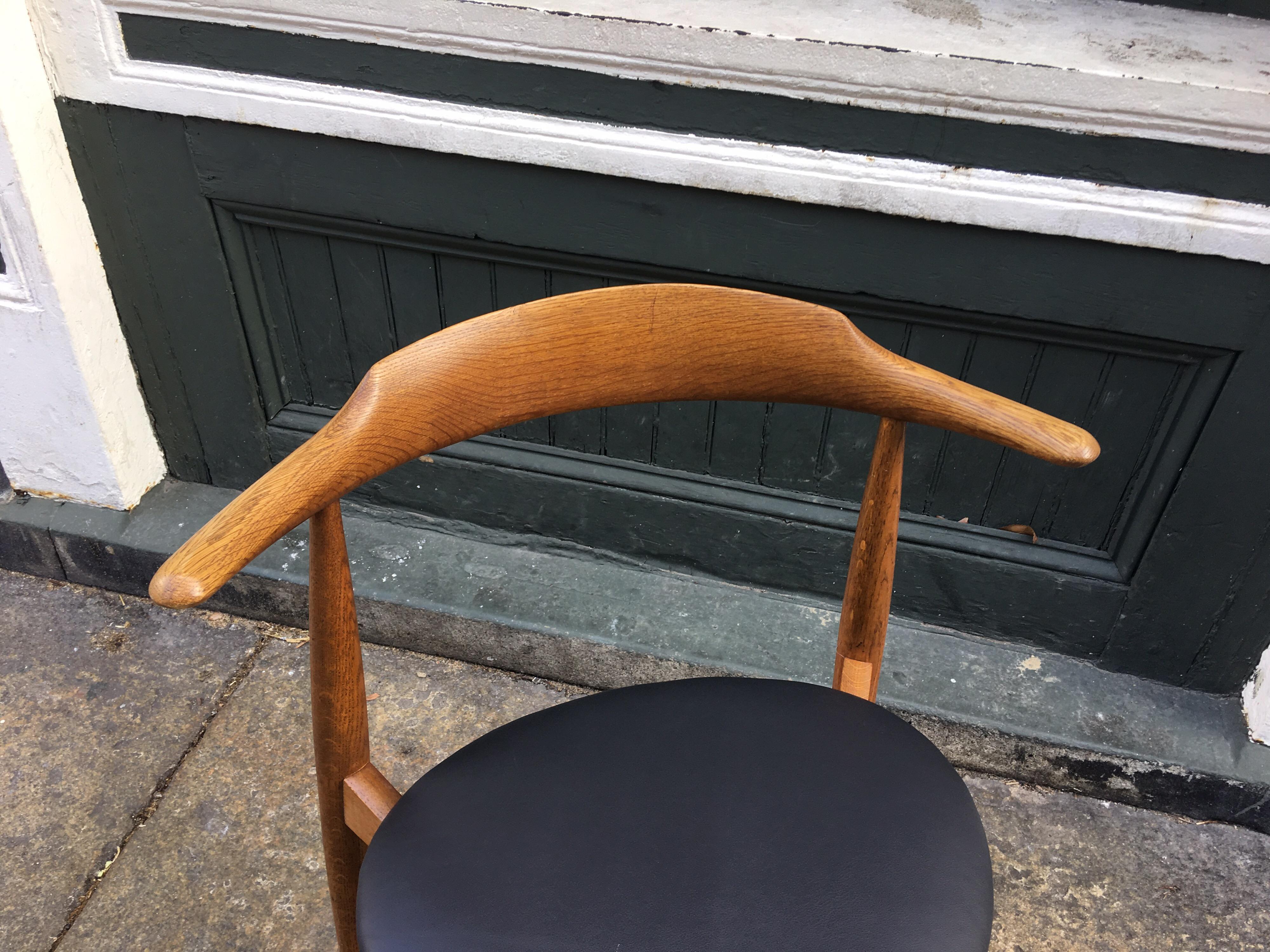 Mid-Century Modern Hans Wegner Stacking Chairs for Fritz Hansen Model 4104