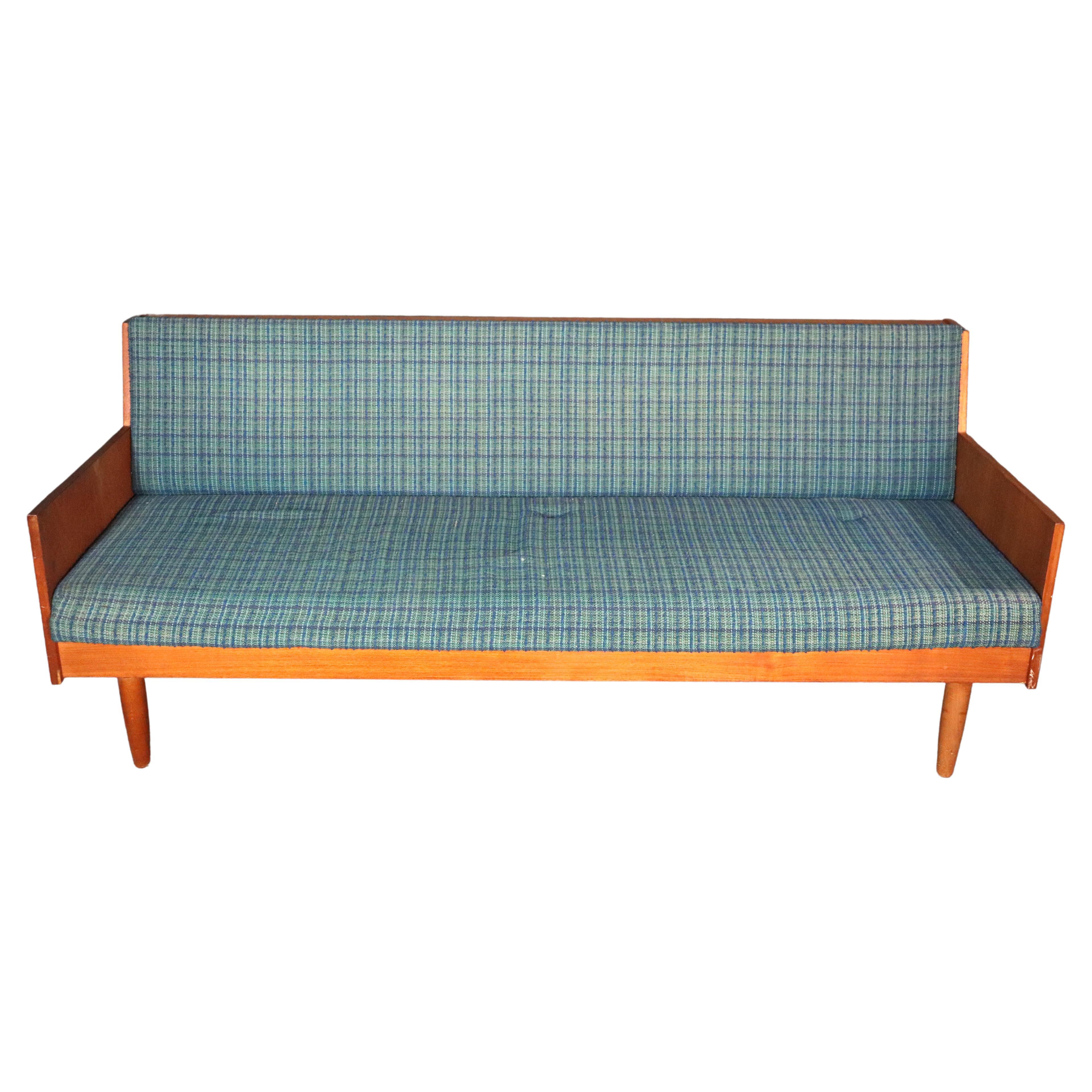 Hans Wegner Style Daybed For Sale