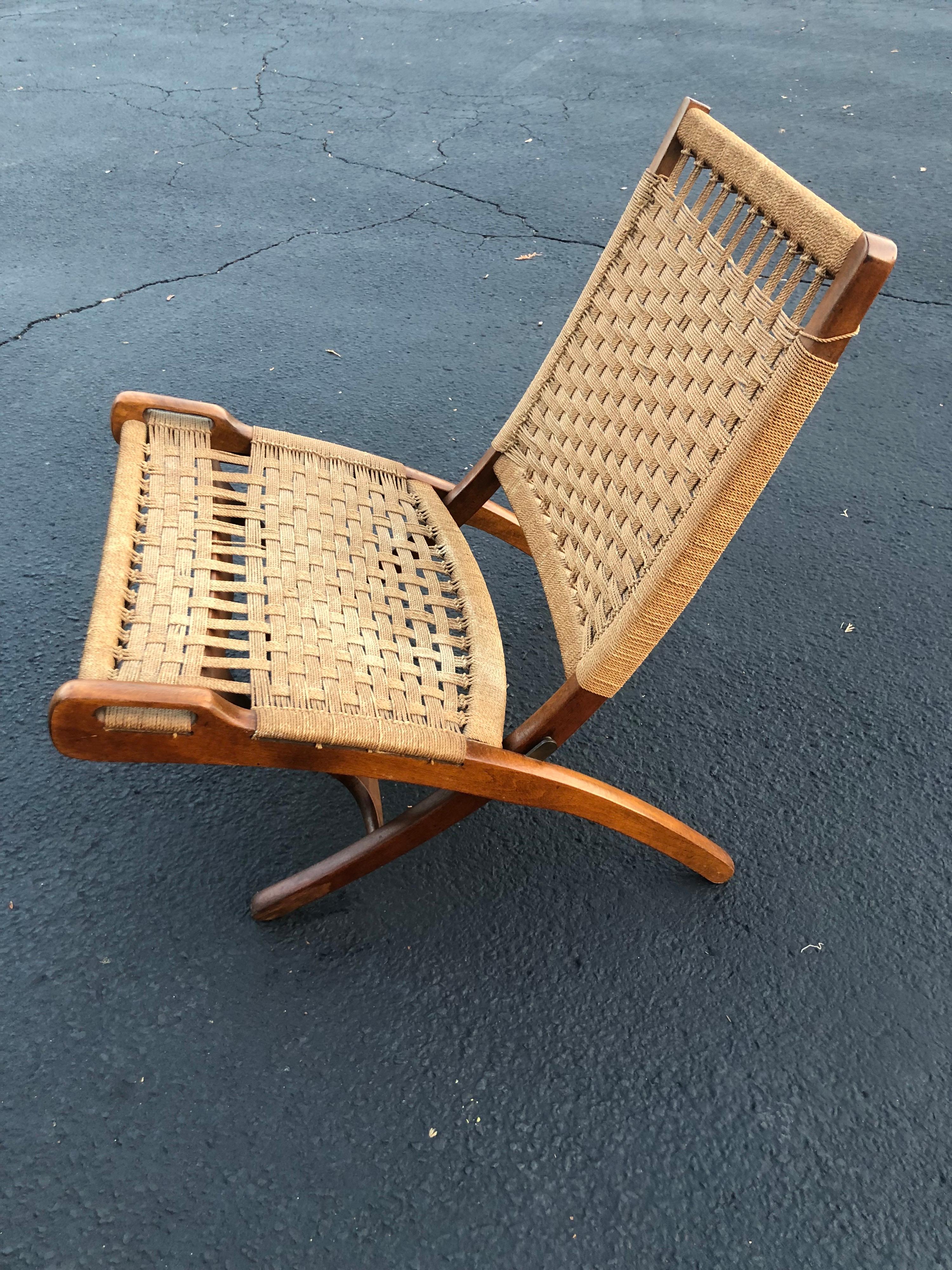 Mid-20th Century 1960's Vintage Hans Wegner Style Folding Rope Chair