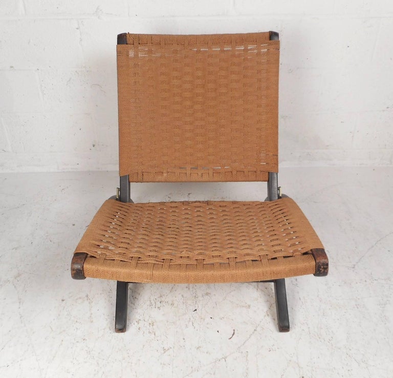 Hans Wegner Style Folding Rope Lounge Chair For Sale at ...