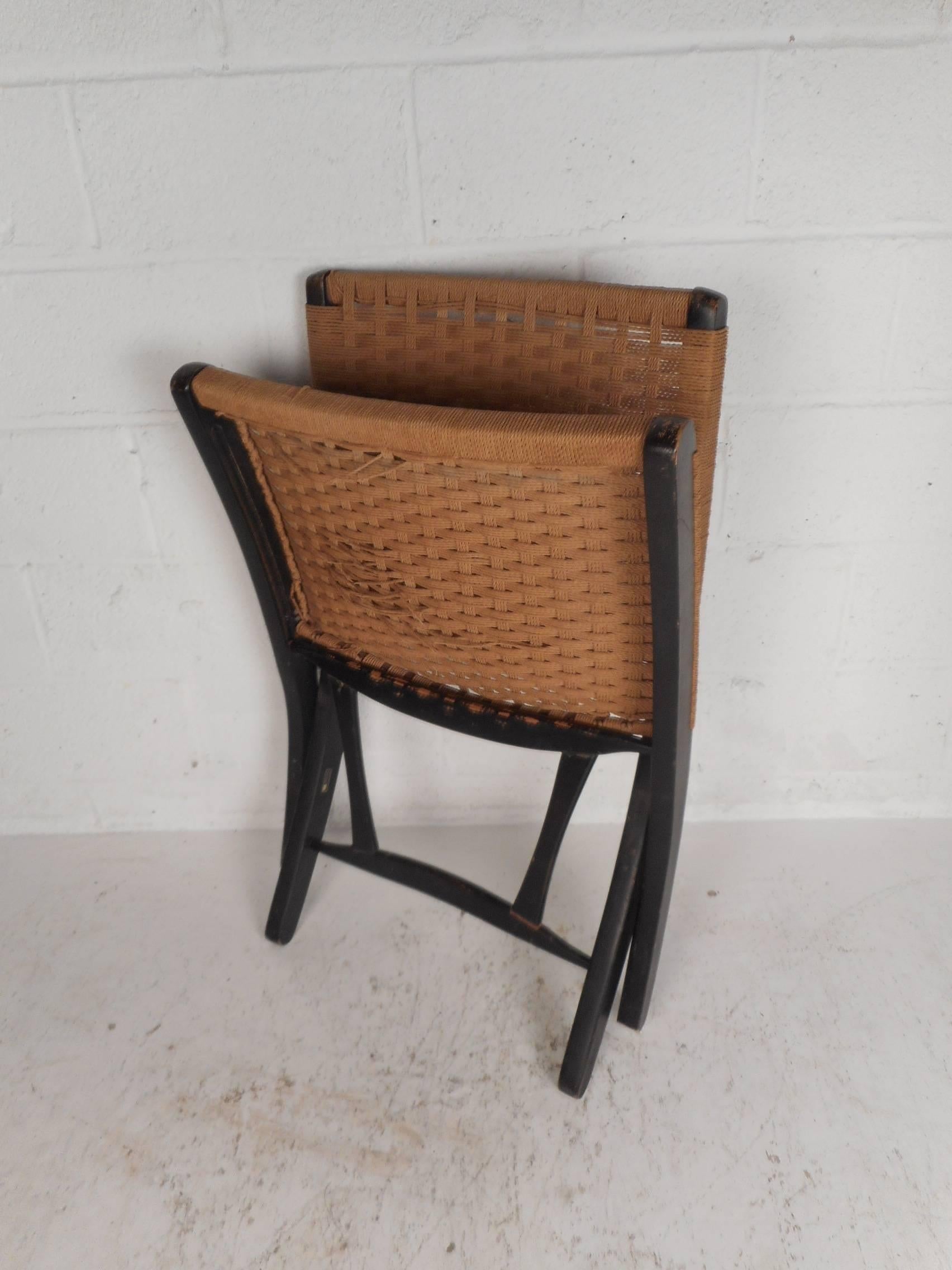 Mid-Century Modern  Folding Rope Lounge Chair