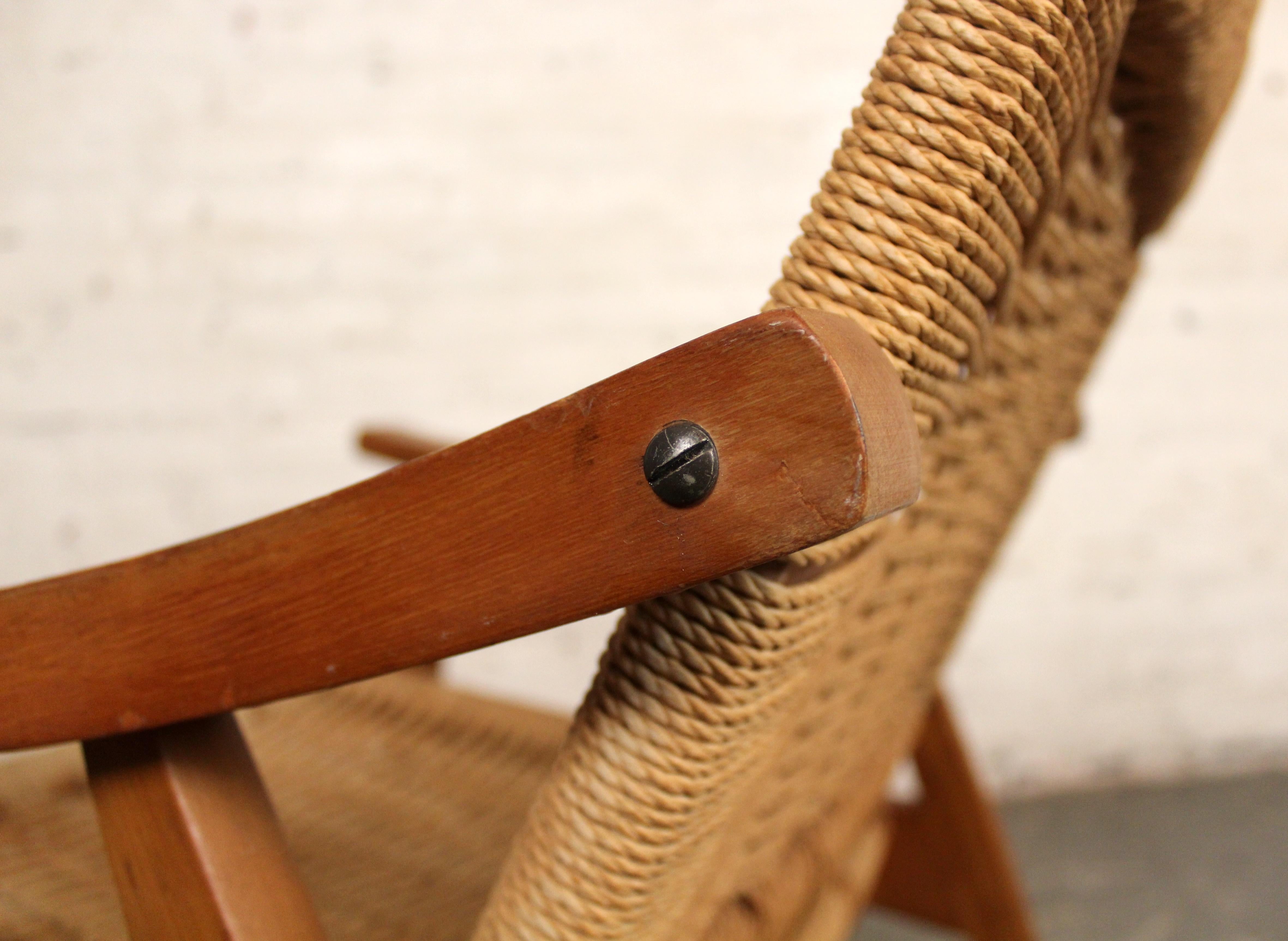 Hans Wegner Style Reclining Rope Armchair For Sale 11