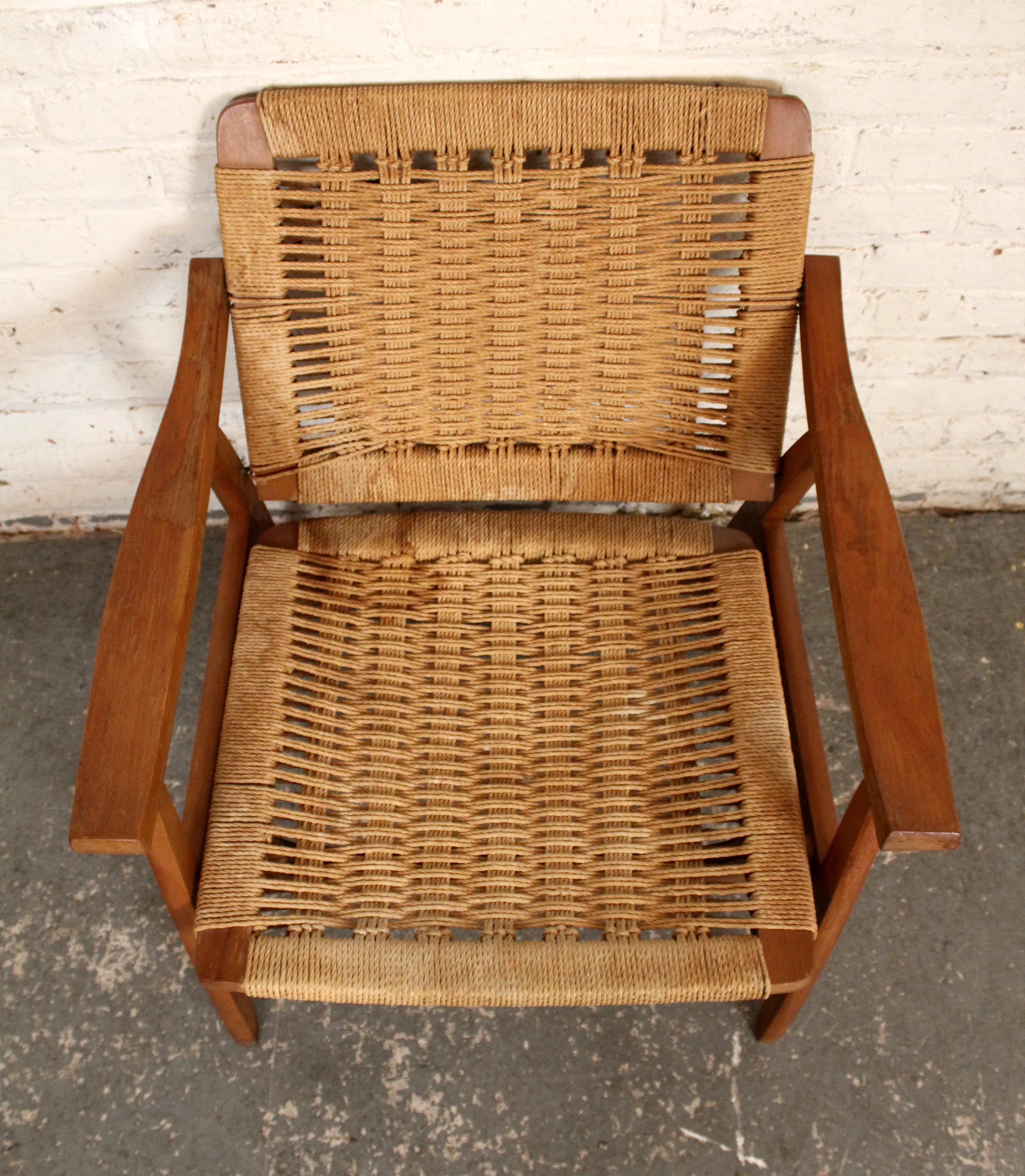 20th Century Hans Wegner Style Reclining Rope Armchair For Sale