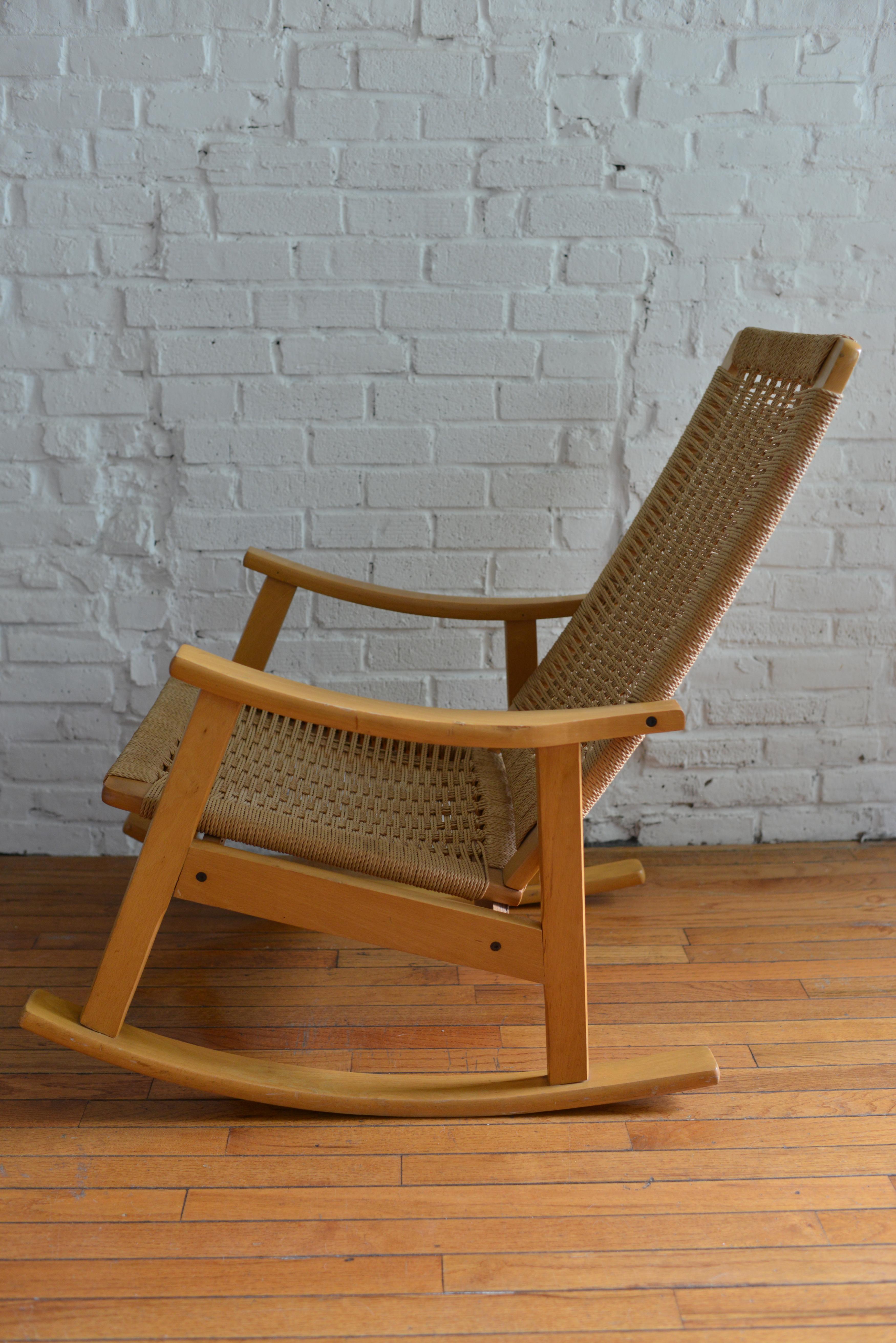 Mid-Century Modern Hans Wegner Style Twisted Rope Rocking Chair Made in Yugoslavia