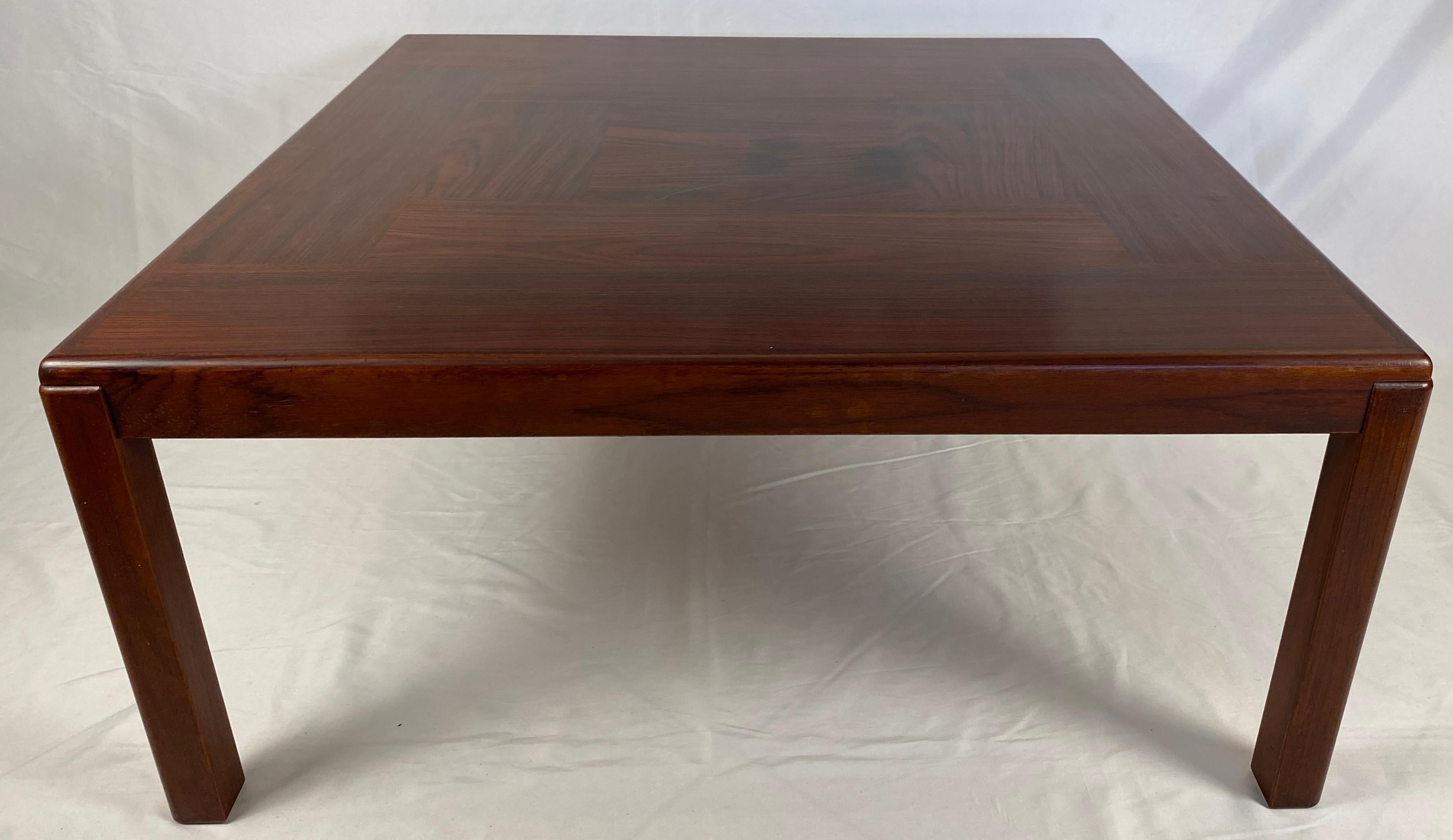 Mesa baja de madera estilo Hans Wegner, Mesa baja de madera danesa en venta 2