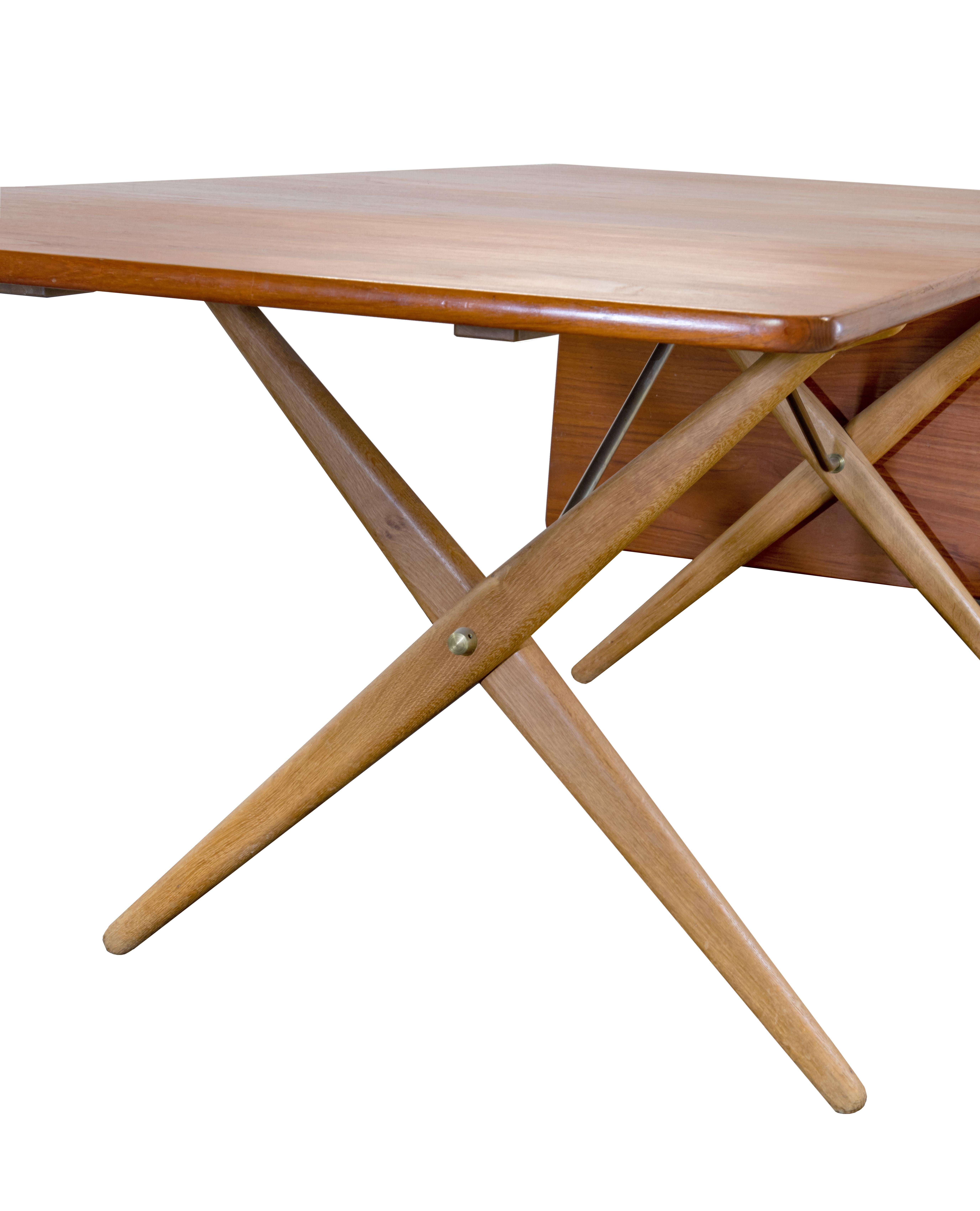 Scandinavian Modern Hans Wegner Table AT309 Teak and Oak, 1950s