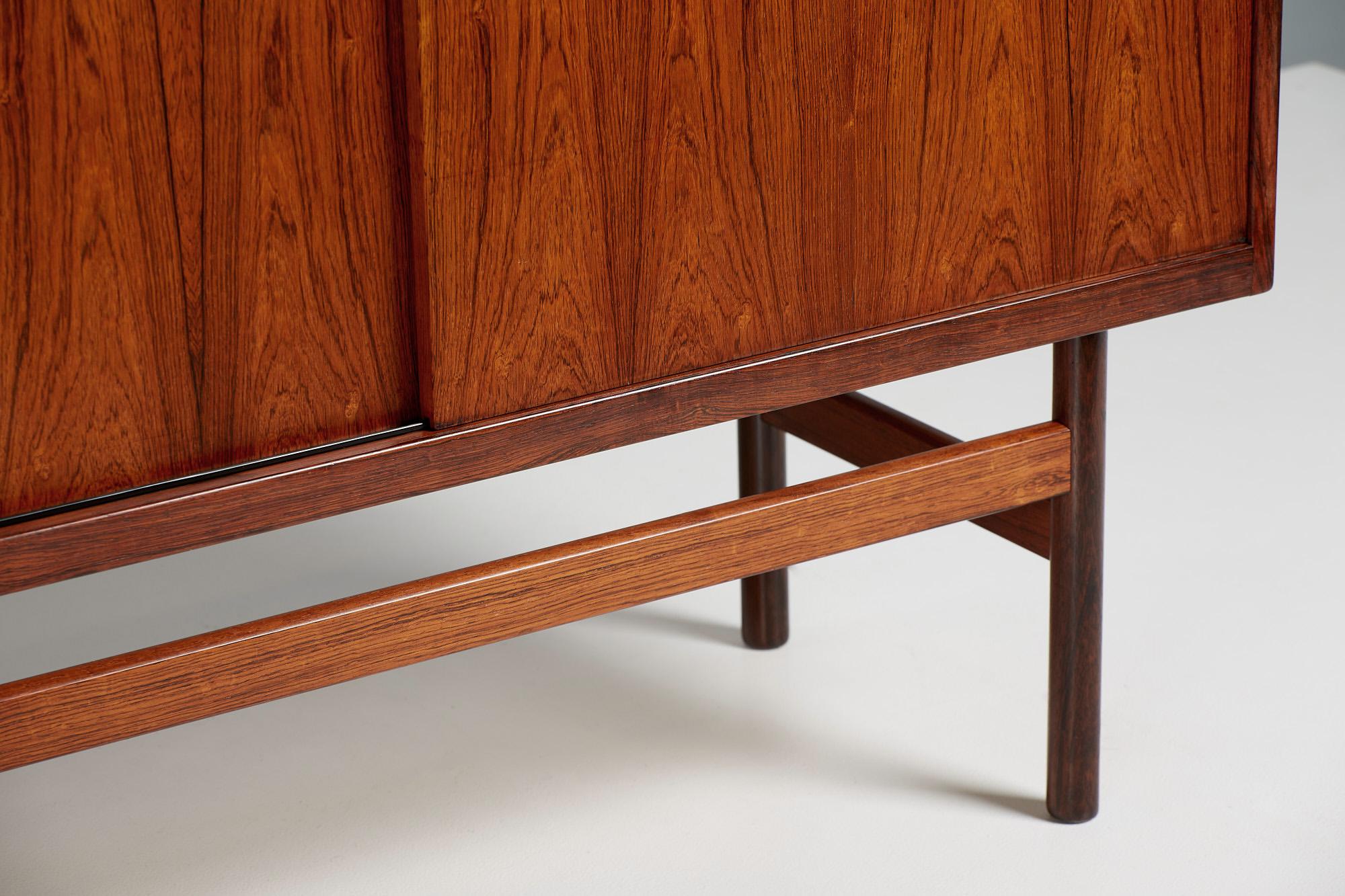 Hans Wegner Tall Rosewood Cabinet c1960s For Sale 1