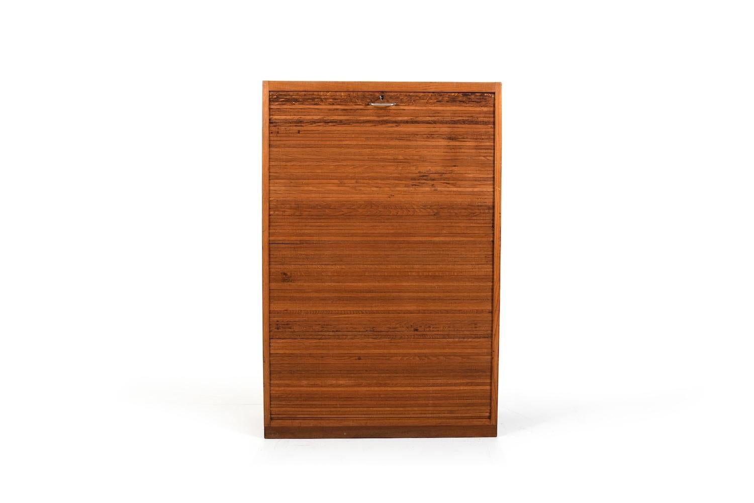 Hans Wegner Rollladenschrank für Plan Møbler 1940er Jahre (Eichenholz) im Angebot