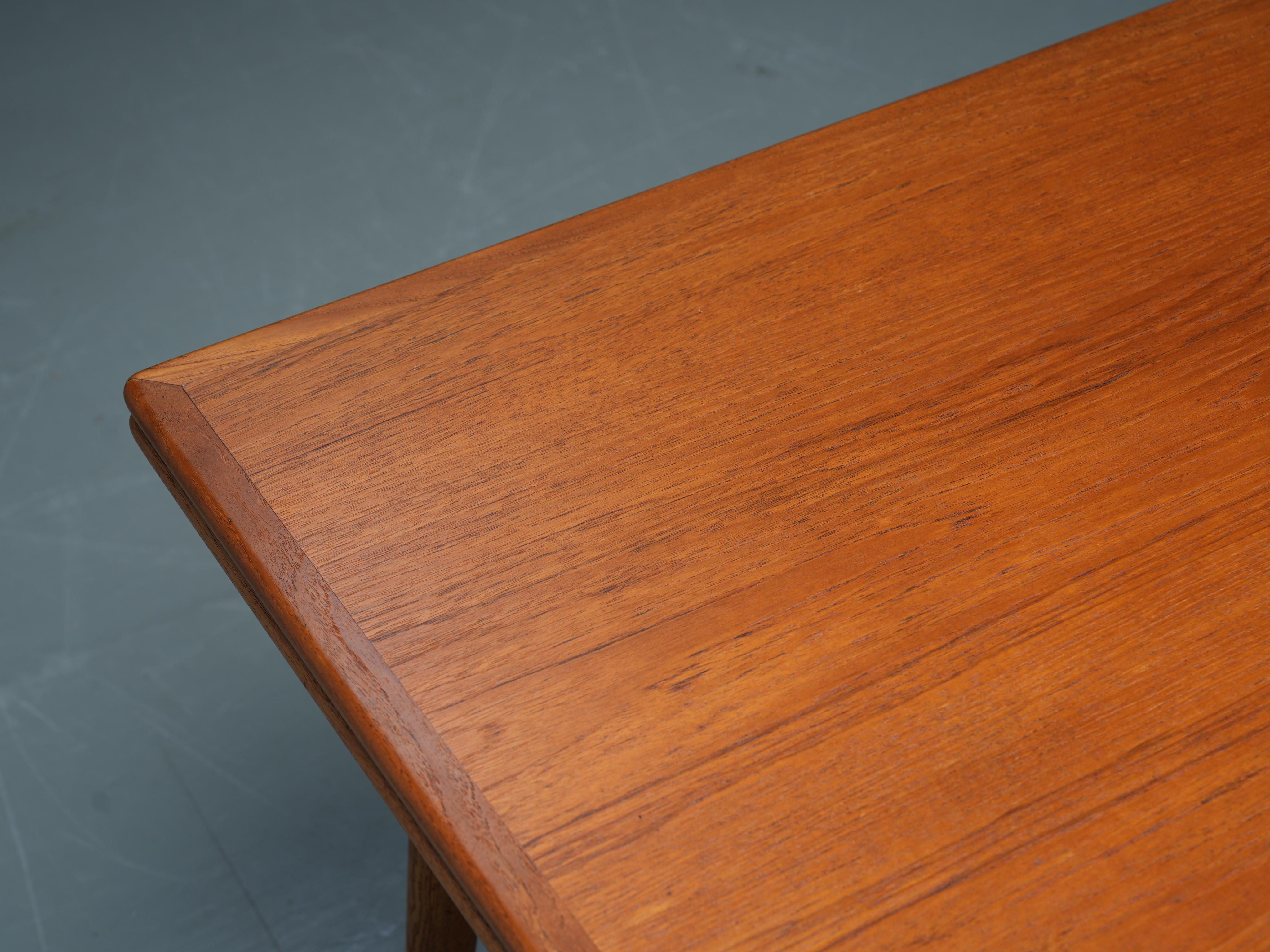 Mid-Century Modern Table de salle à manger en teck et chêne de Hans Wegner 312 pour Andreas Tuck, Danemark, années 1960 en vente