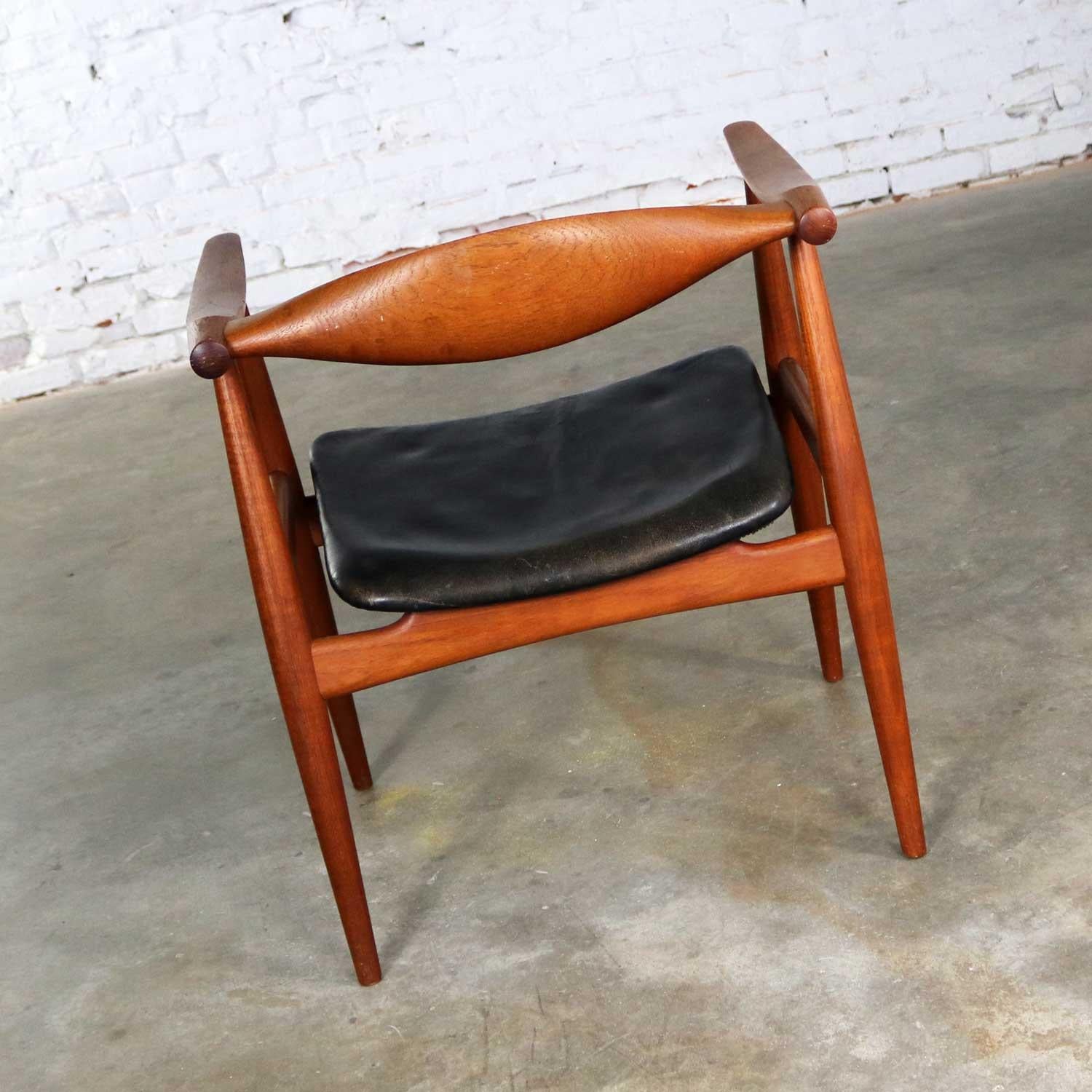 20th Century Hans Wegner Teak CH 35 Chair for Carl Hansen & Son Vintage Scandinavian Modern