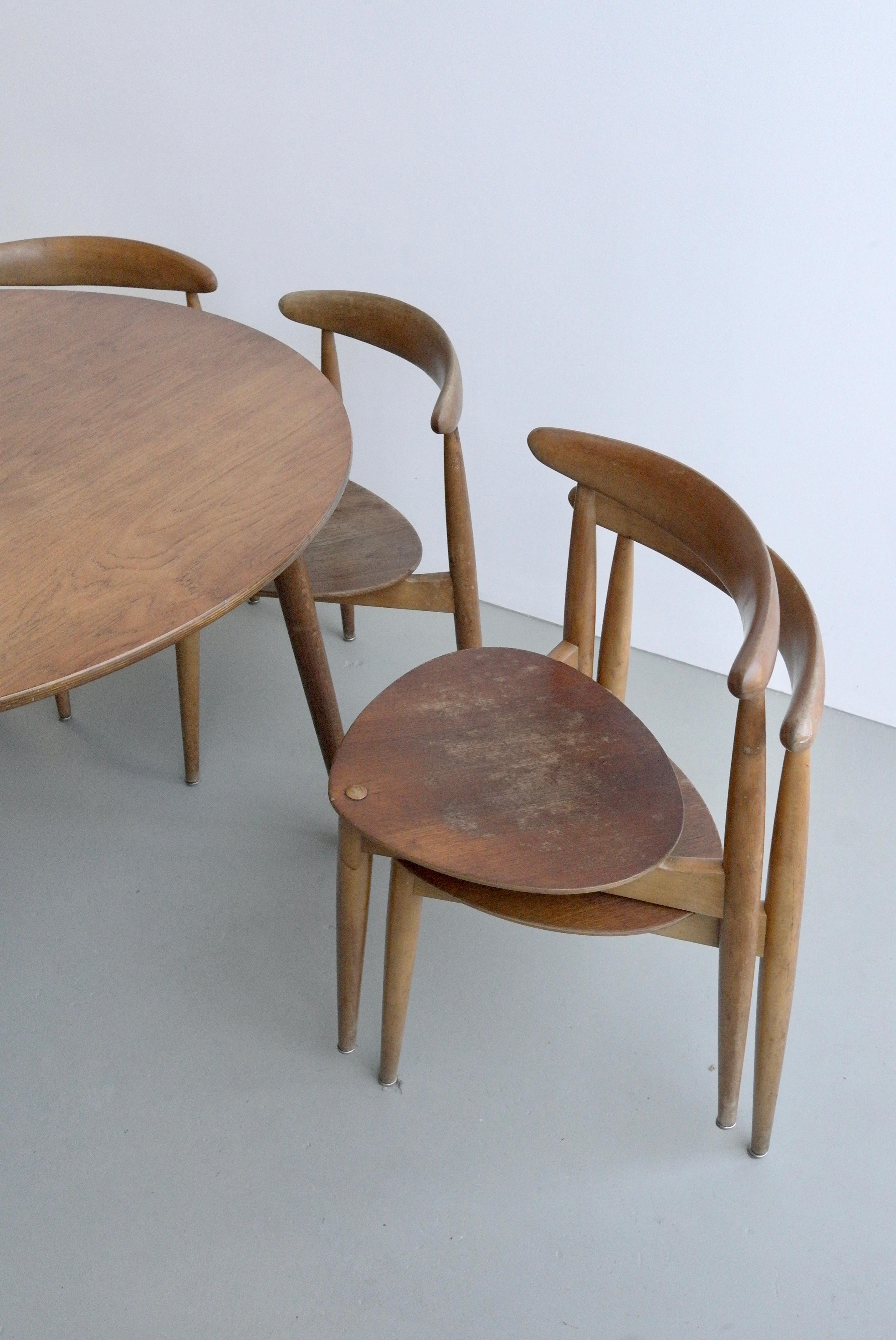 Mid-Century Modern Hans Wegner Teak Dining Table and Six Heart Chairs by Fritz Hansen Denmark 1950s