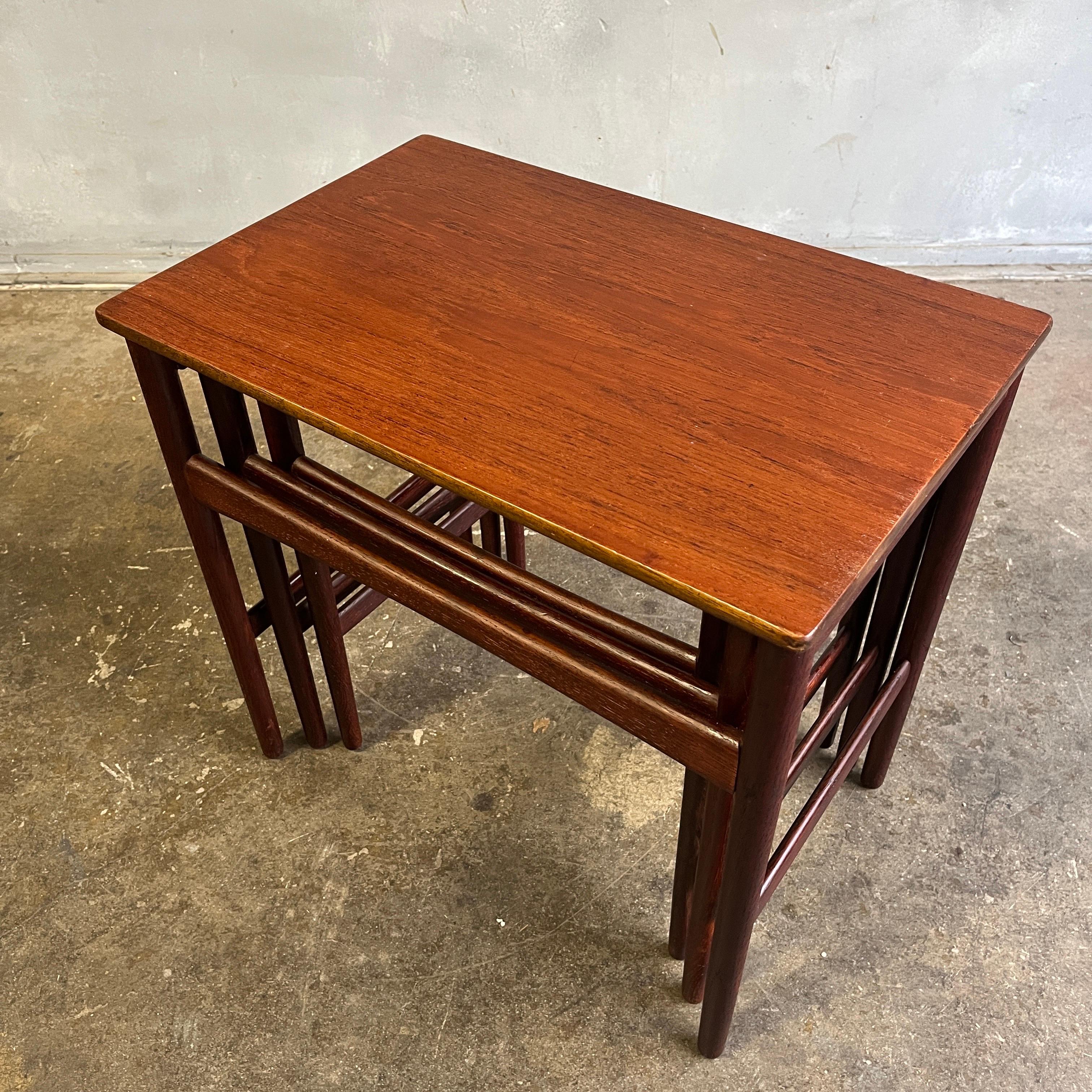 20th Century Hans Wegner Teak Nesting Tables Model AT-40 Andreas Tuck