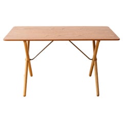 Hans Wegner Couchtisch aus Teakholz und Eiche