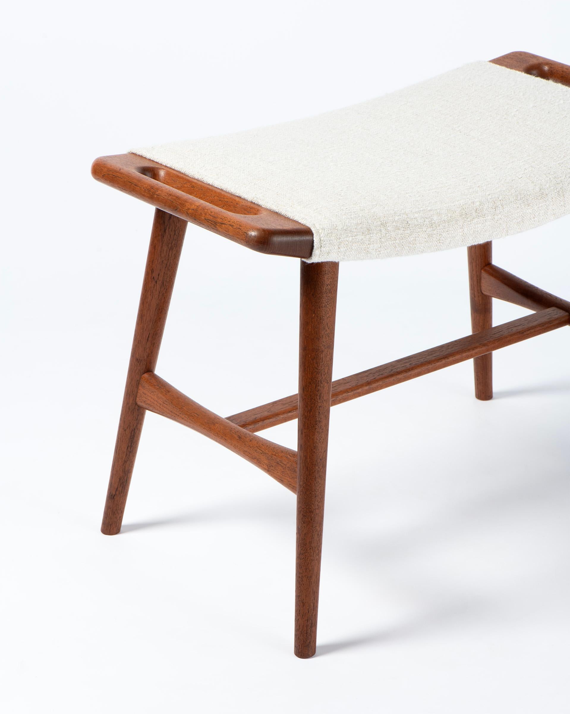 Hans Wegner Teak Piano Stool c1950s Escandinavo moderno en venta