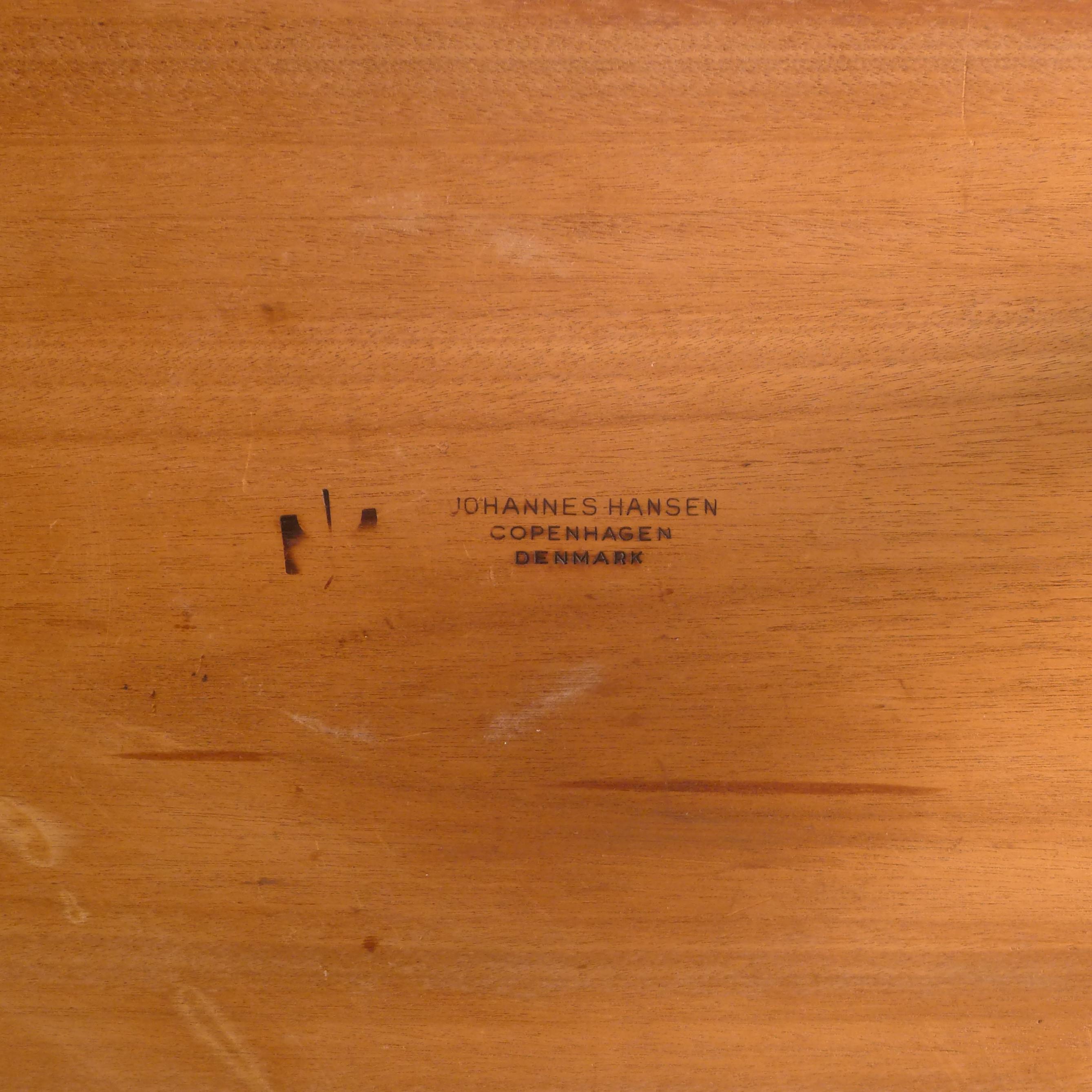 Hans Wegner, Telephone Table, Made by Johannes Hansen, 1950s For Sale 5